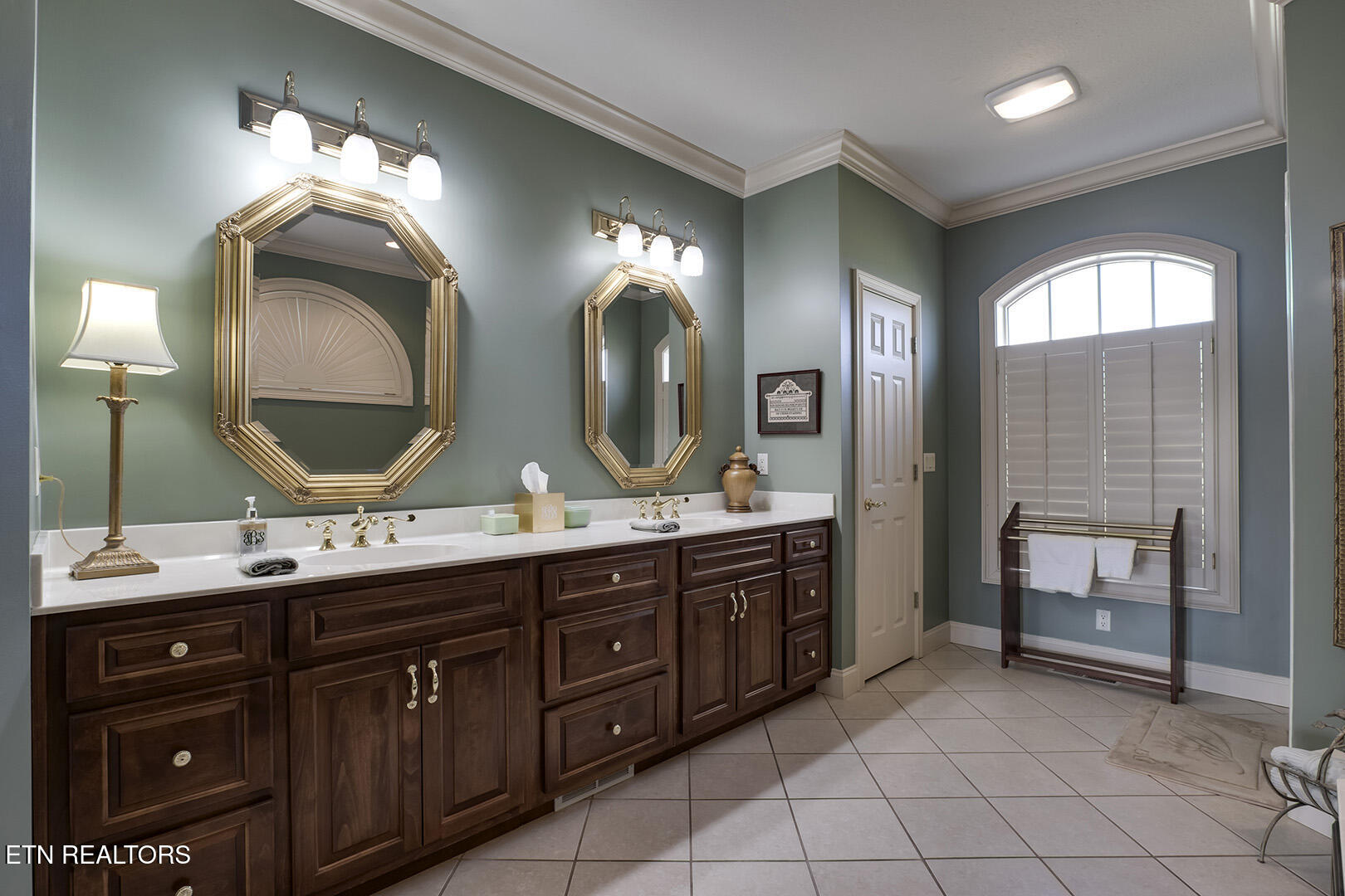 180 Gold Finch Lane Vonore TN 37885