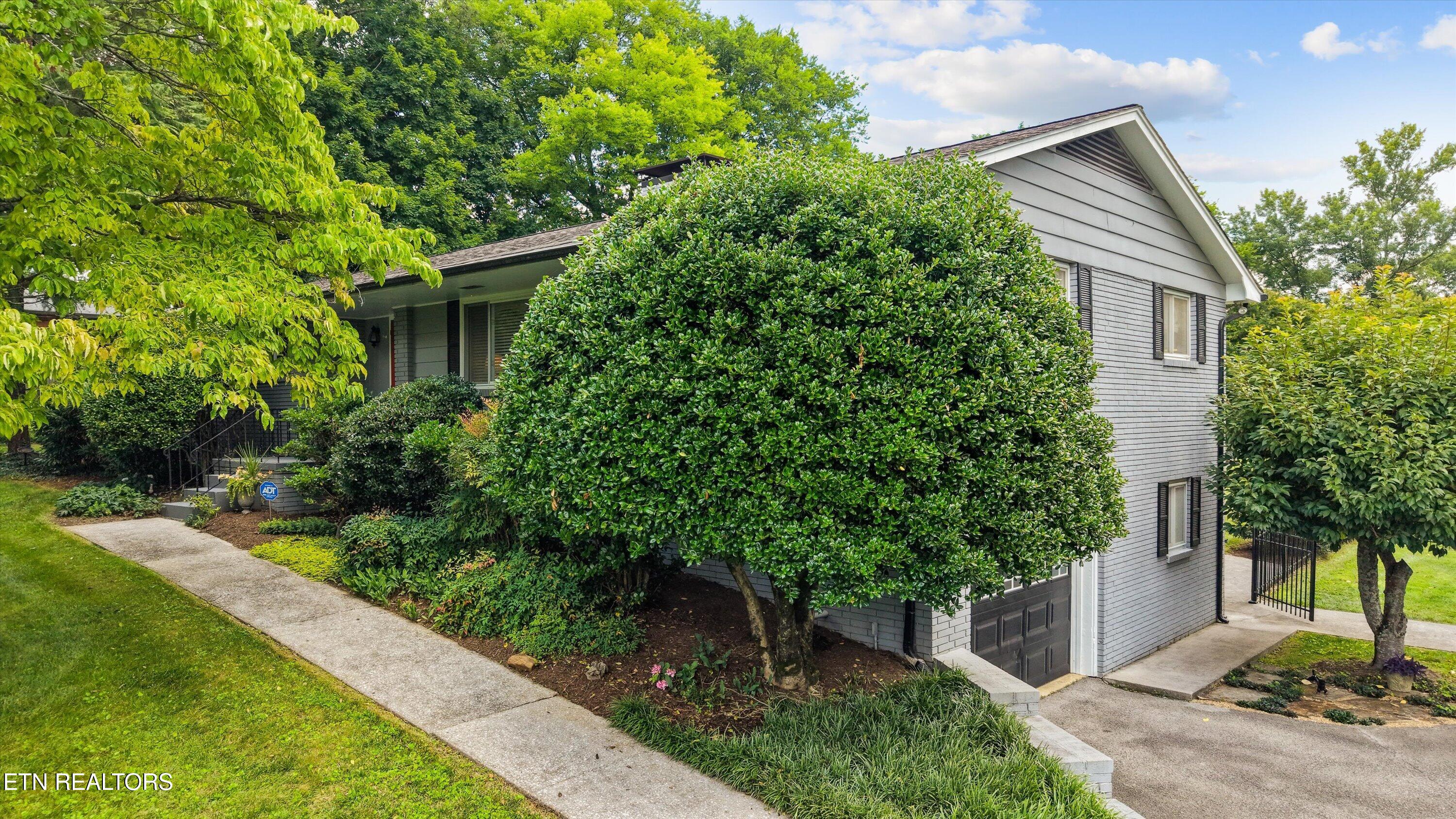 608 Churchill Road Knoxville TN 37909