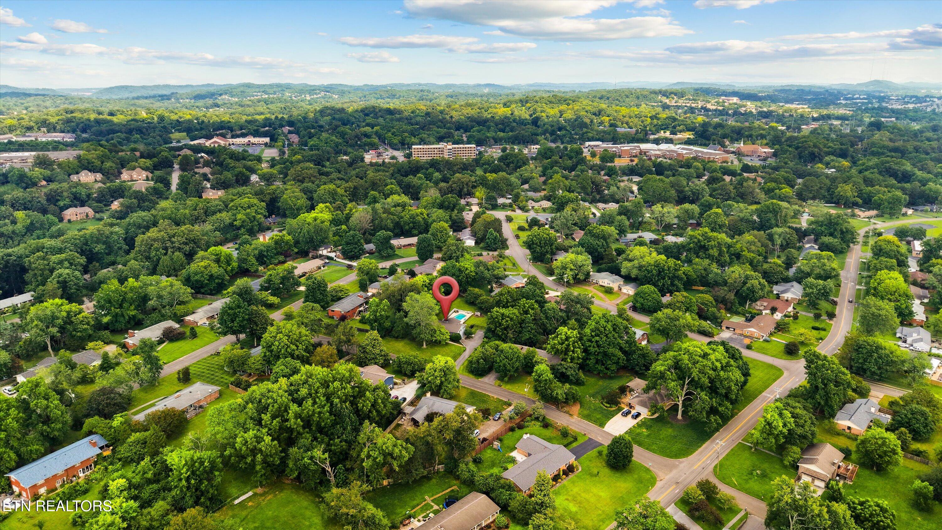 608 Churchill Road Knoxville TN 37909