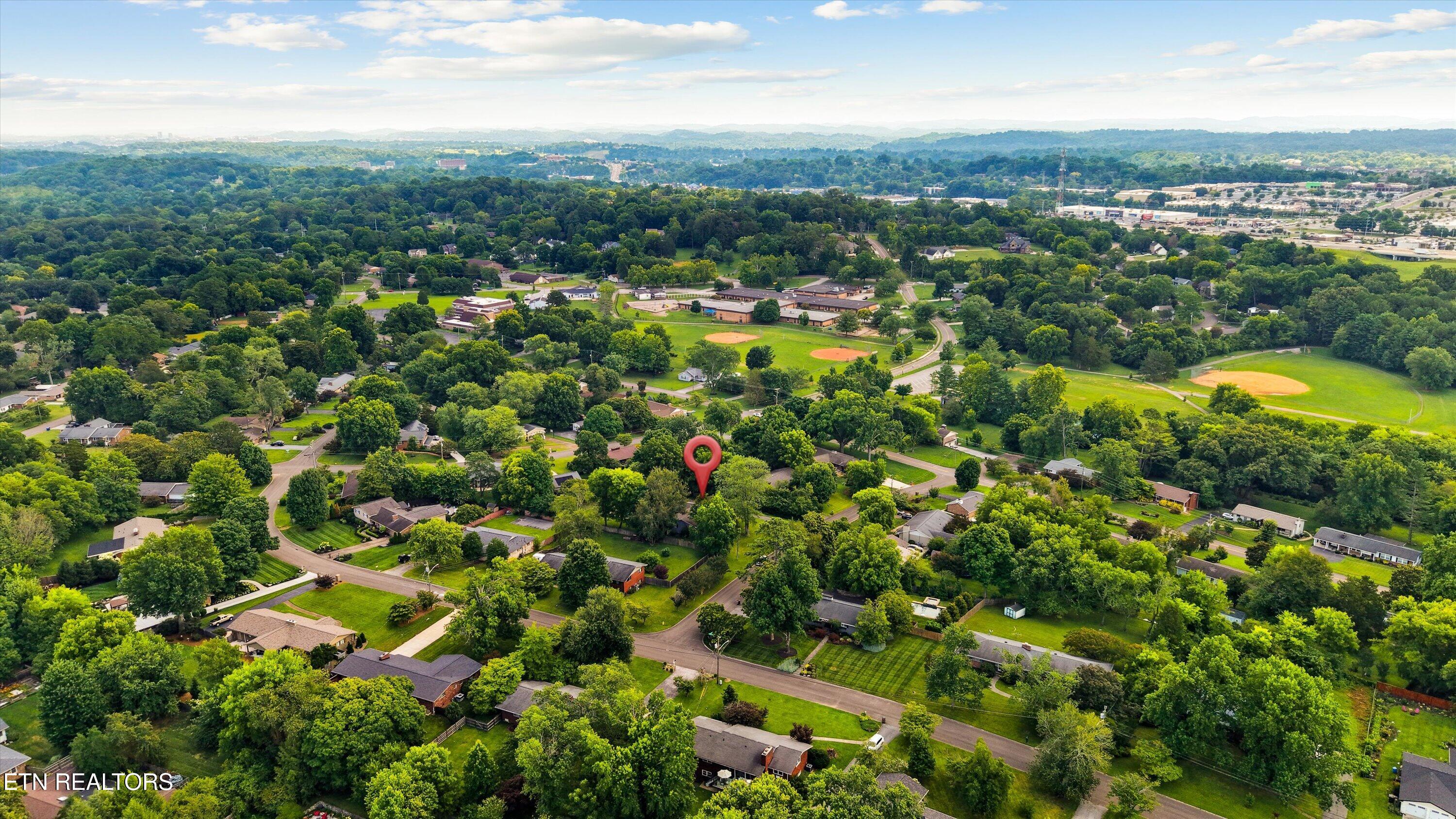 608 Churchill Road Knoxville TN 37909