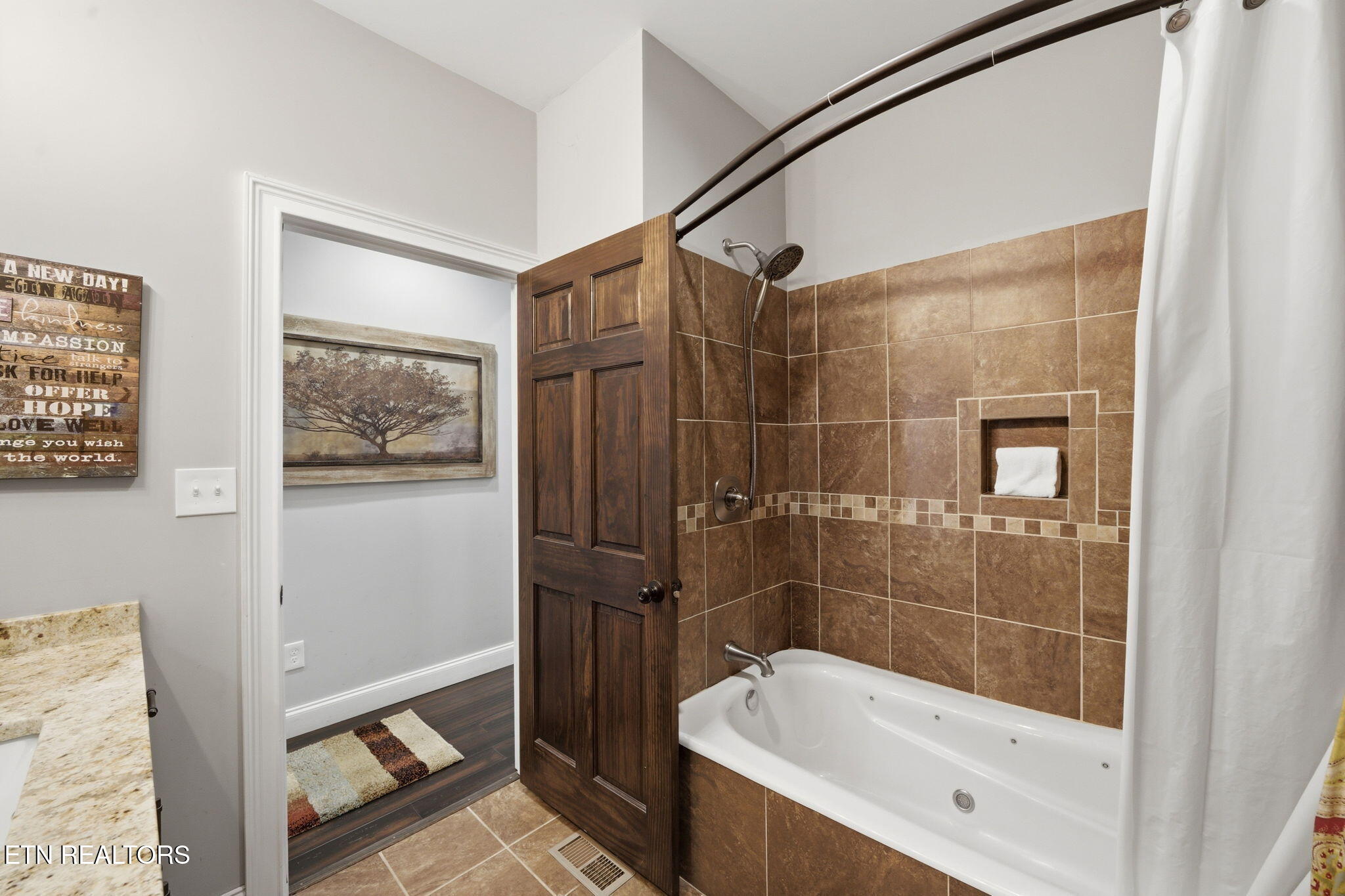 2029 Windy Lane Sevierville TN 37876