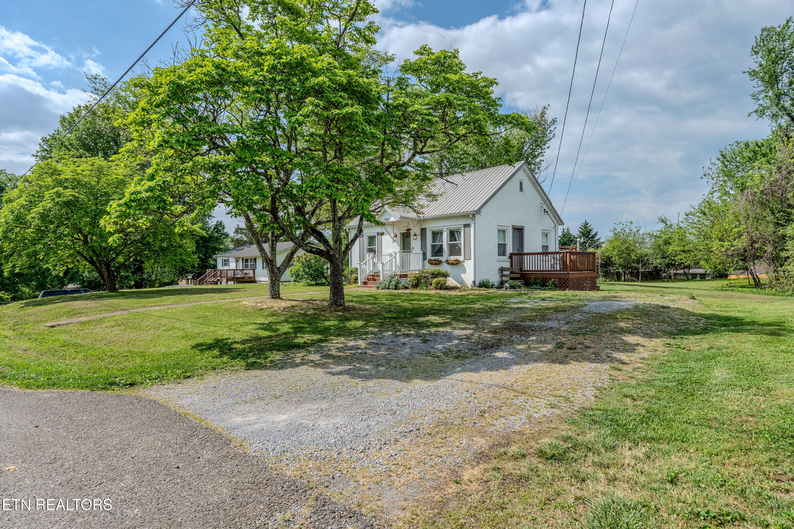 7909 Harmon Road Powell TN 37849