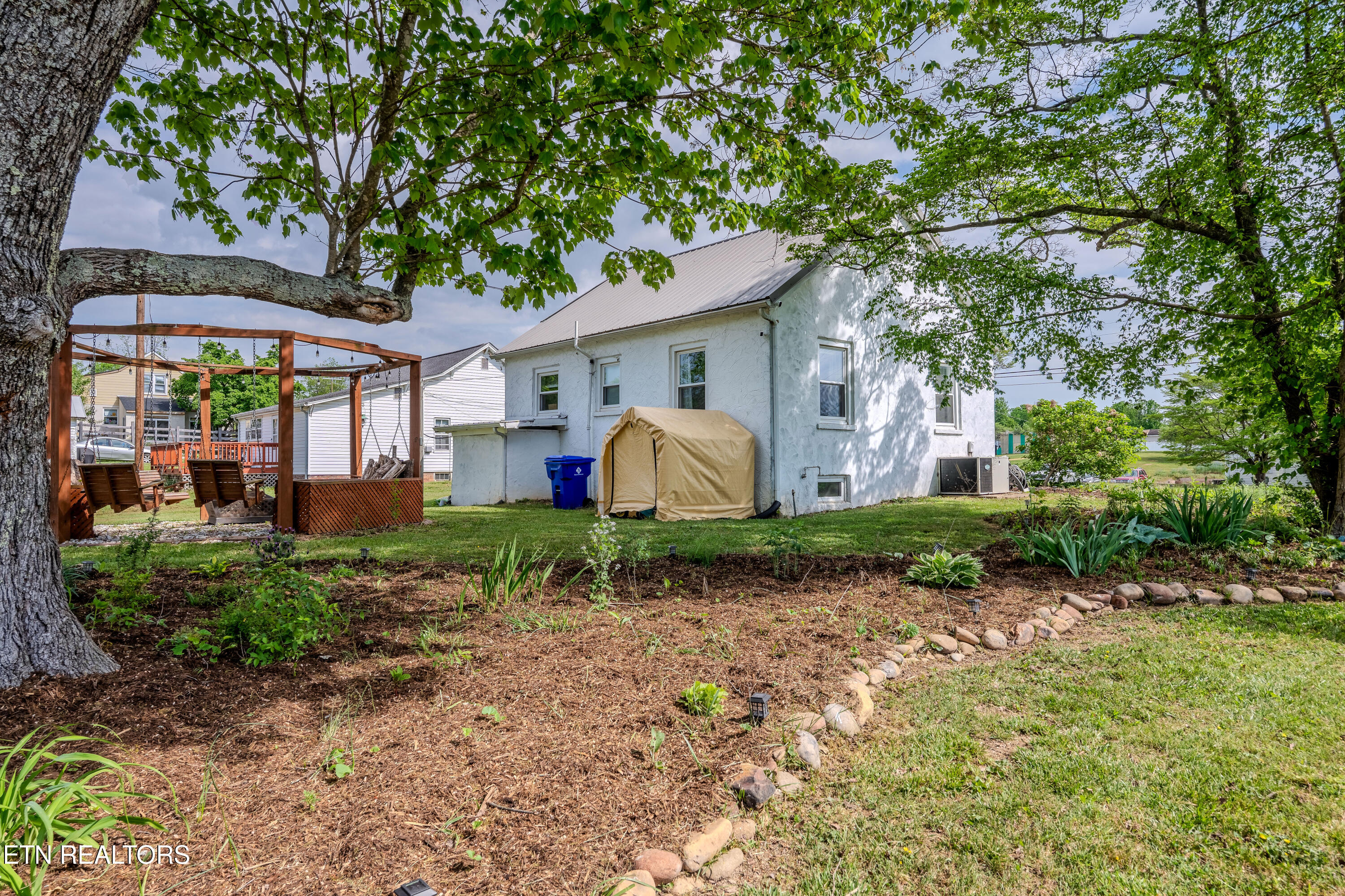 7909 Harmon Road Powell TN 37849
