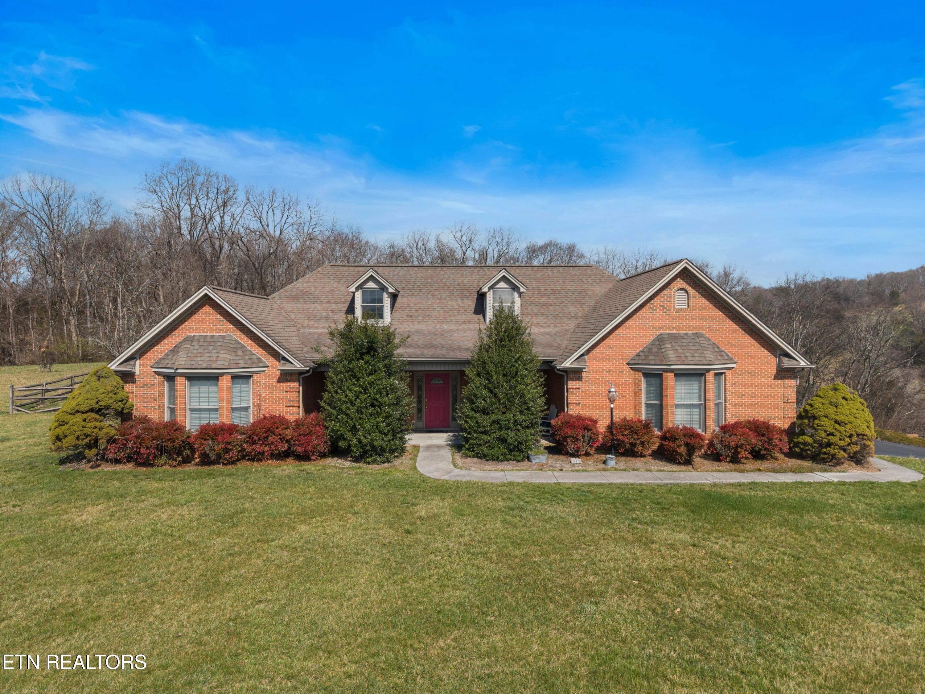 1141 Carolina Drive Dandridge TN 37725