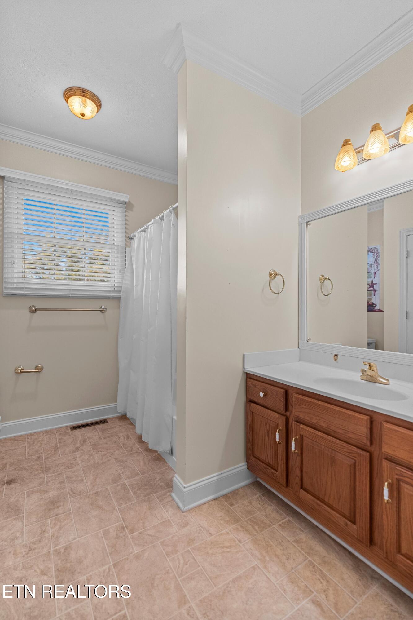 1141 Carolina Drive Dandridge TN 37725