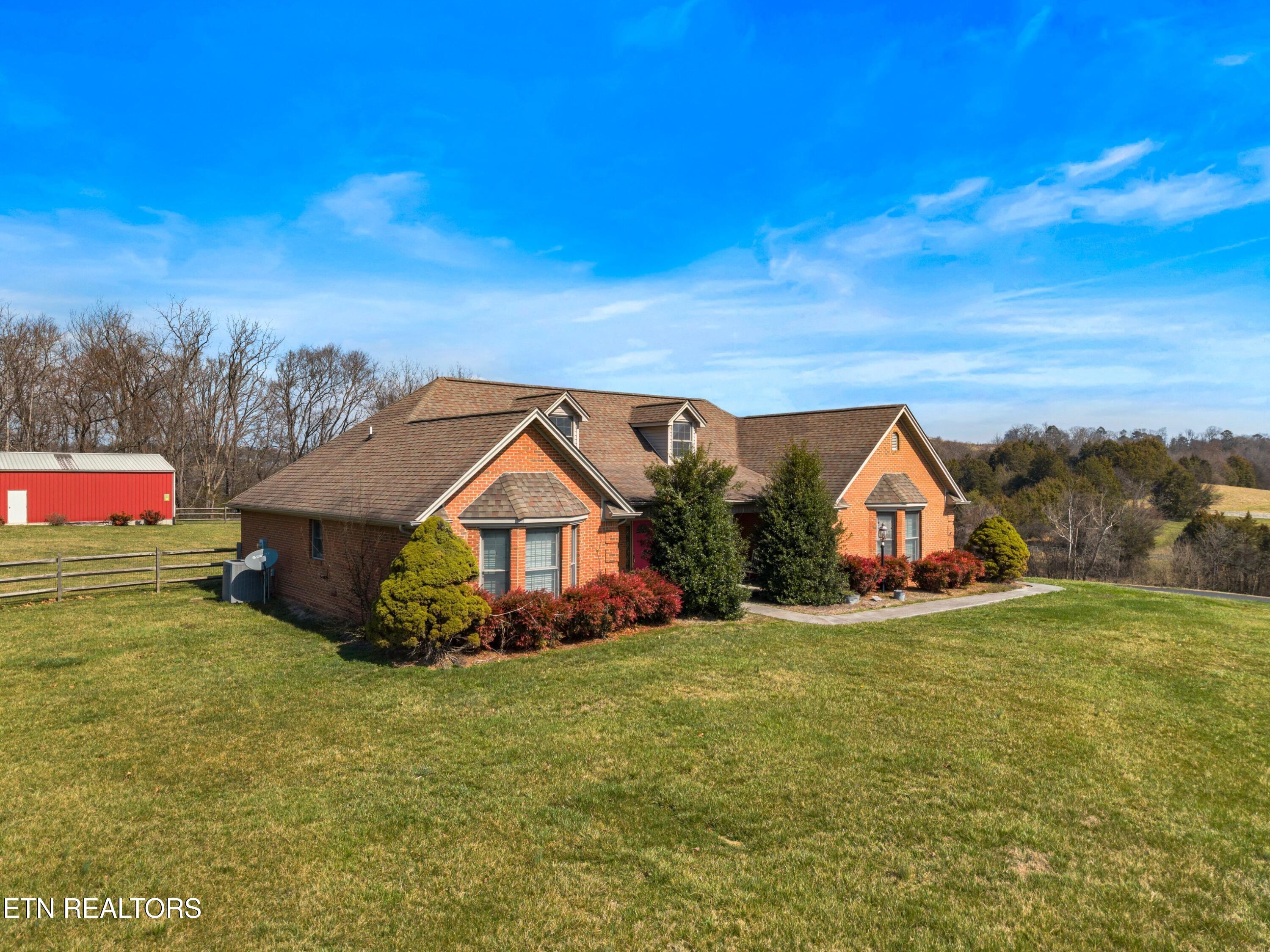 1141 Carolina Drive Dandridge TN 37725