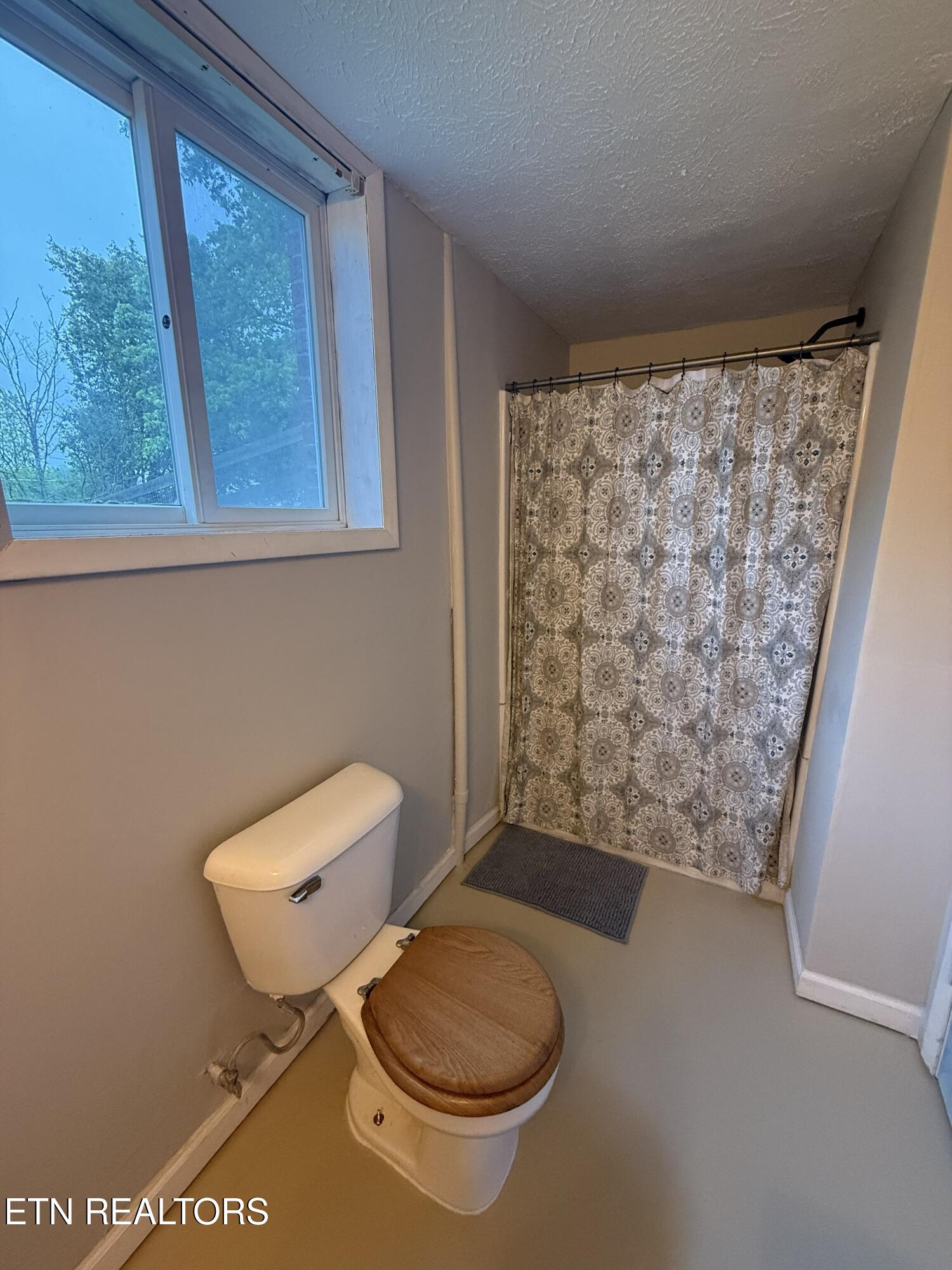 264 Norfolk Circle Harrogate TN 37752