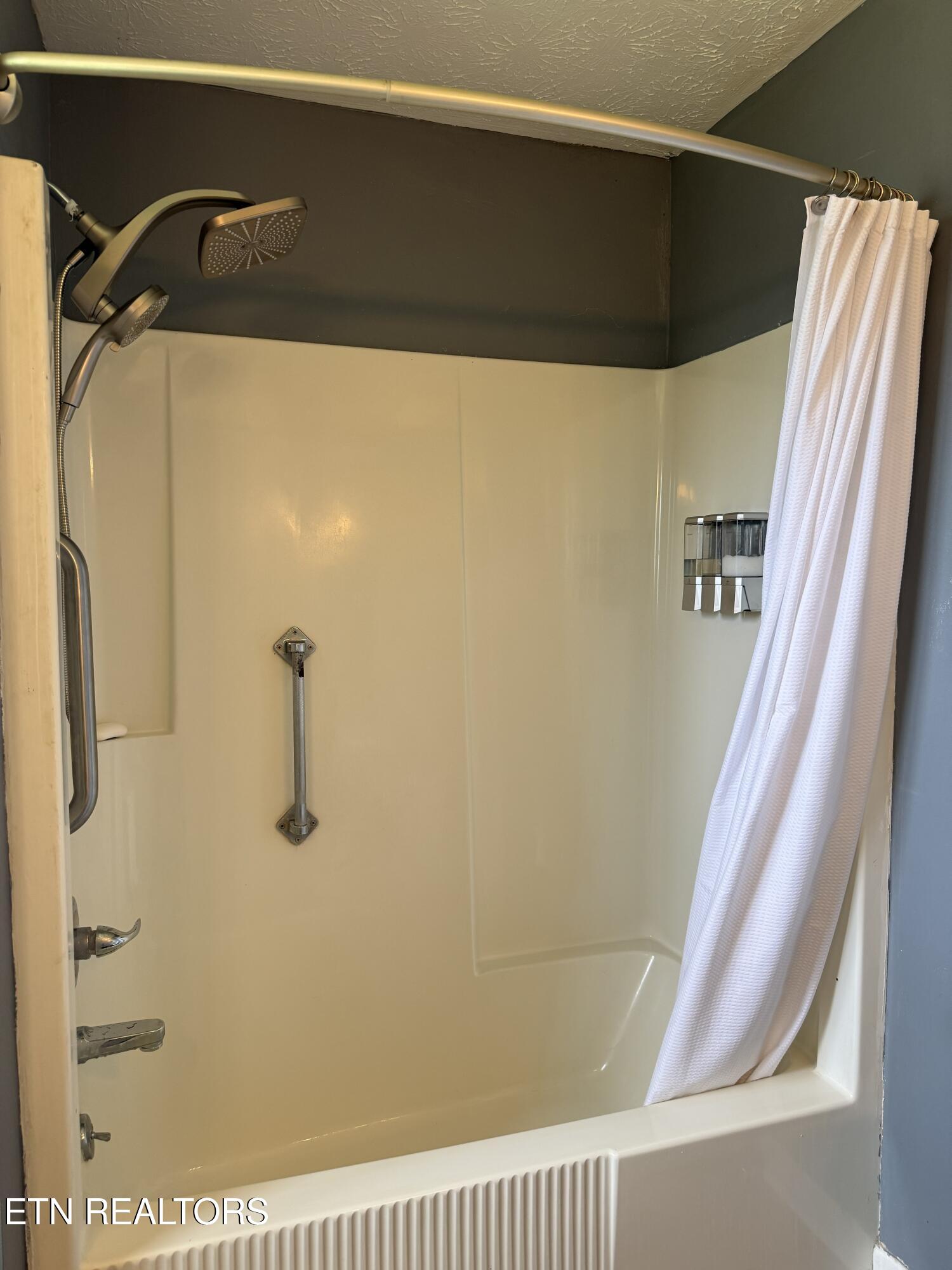 264 Norfolk Circle Harrogate TN 37752