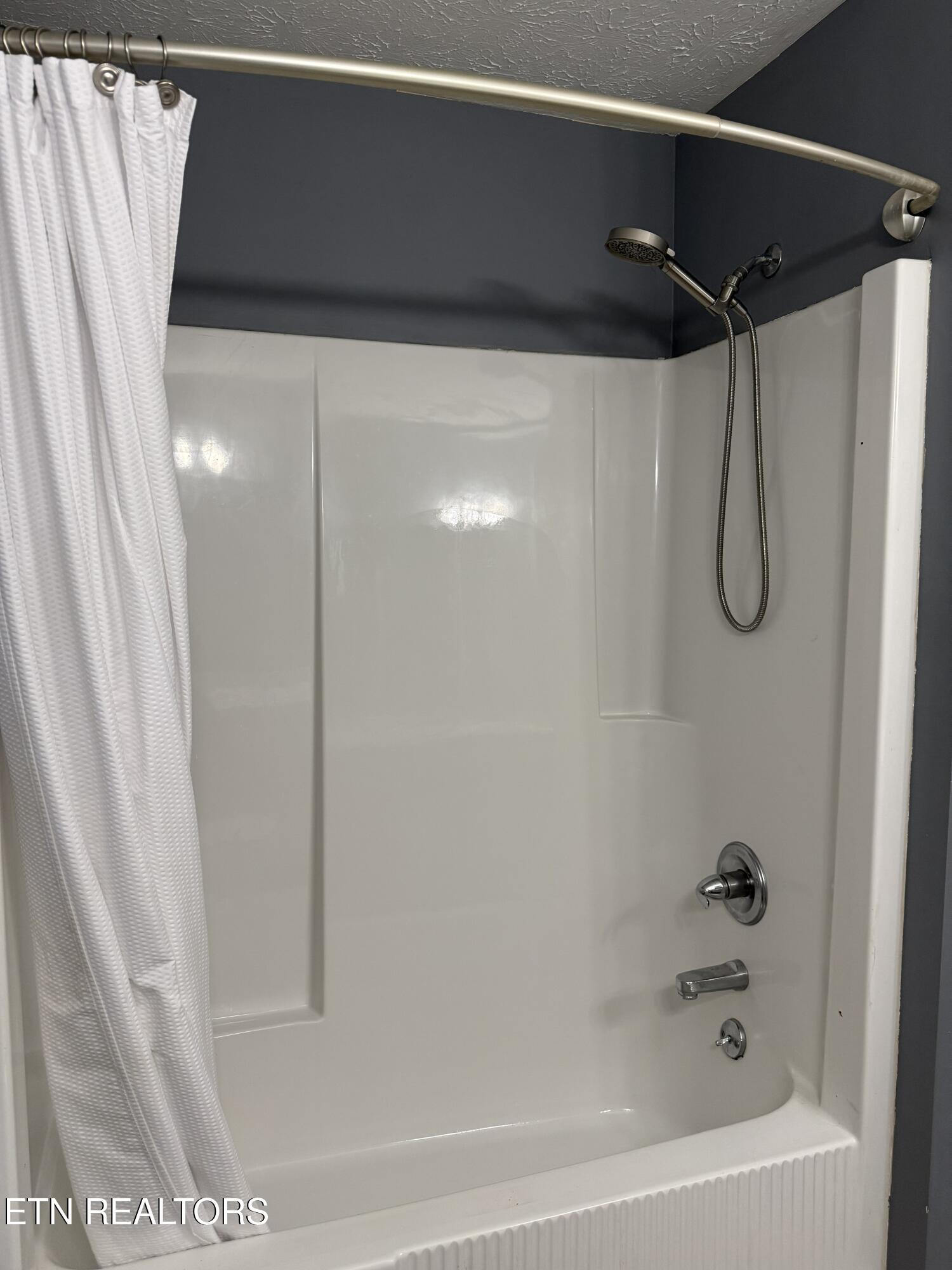 264 Norfolk Circle Harrogate TN 37752
