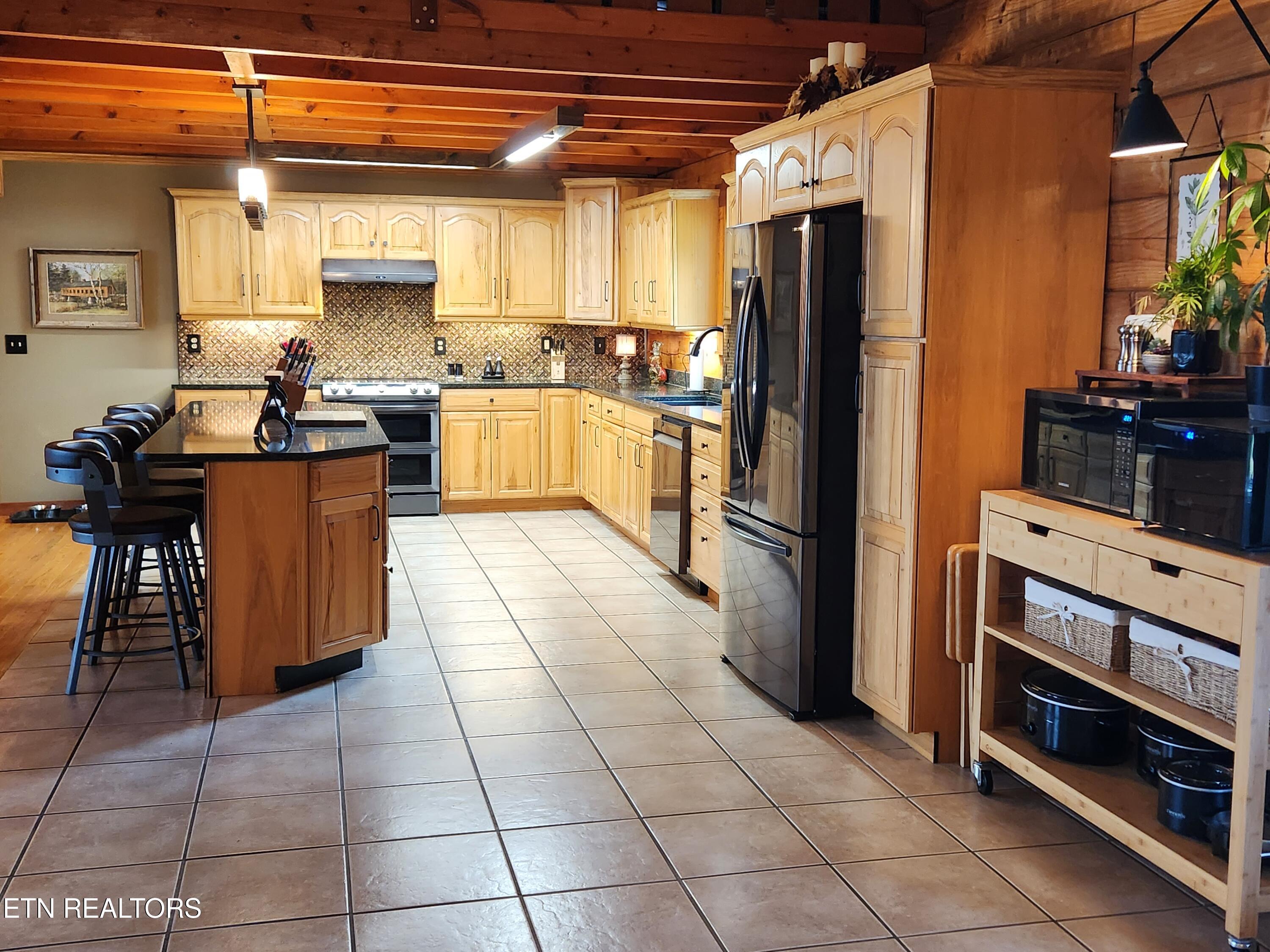 735 Ball Road White Pine TN 37890