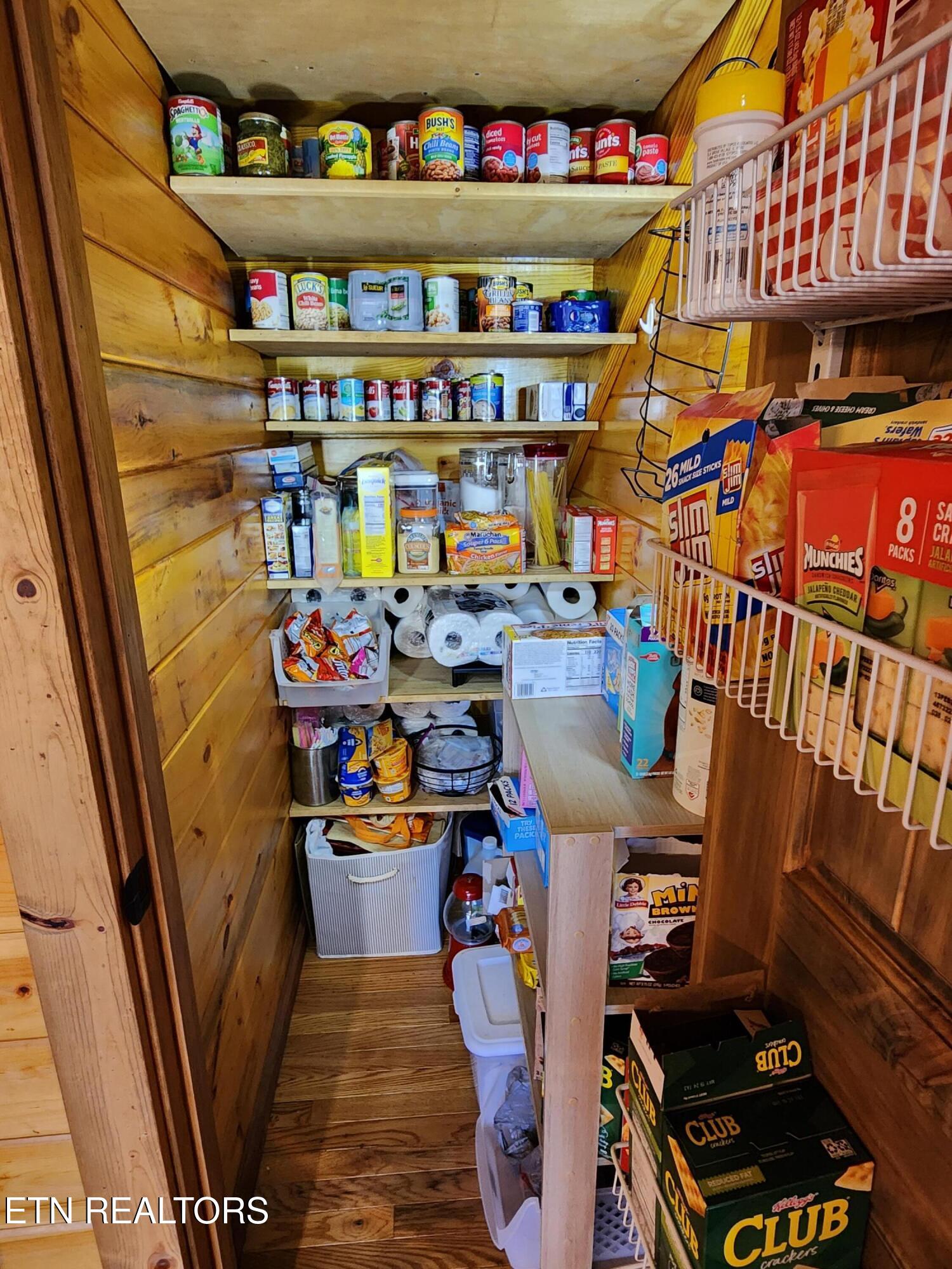 735 Ball Road White Pine TN 37890