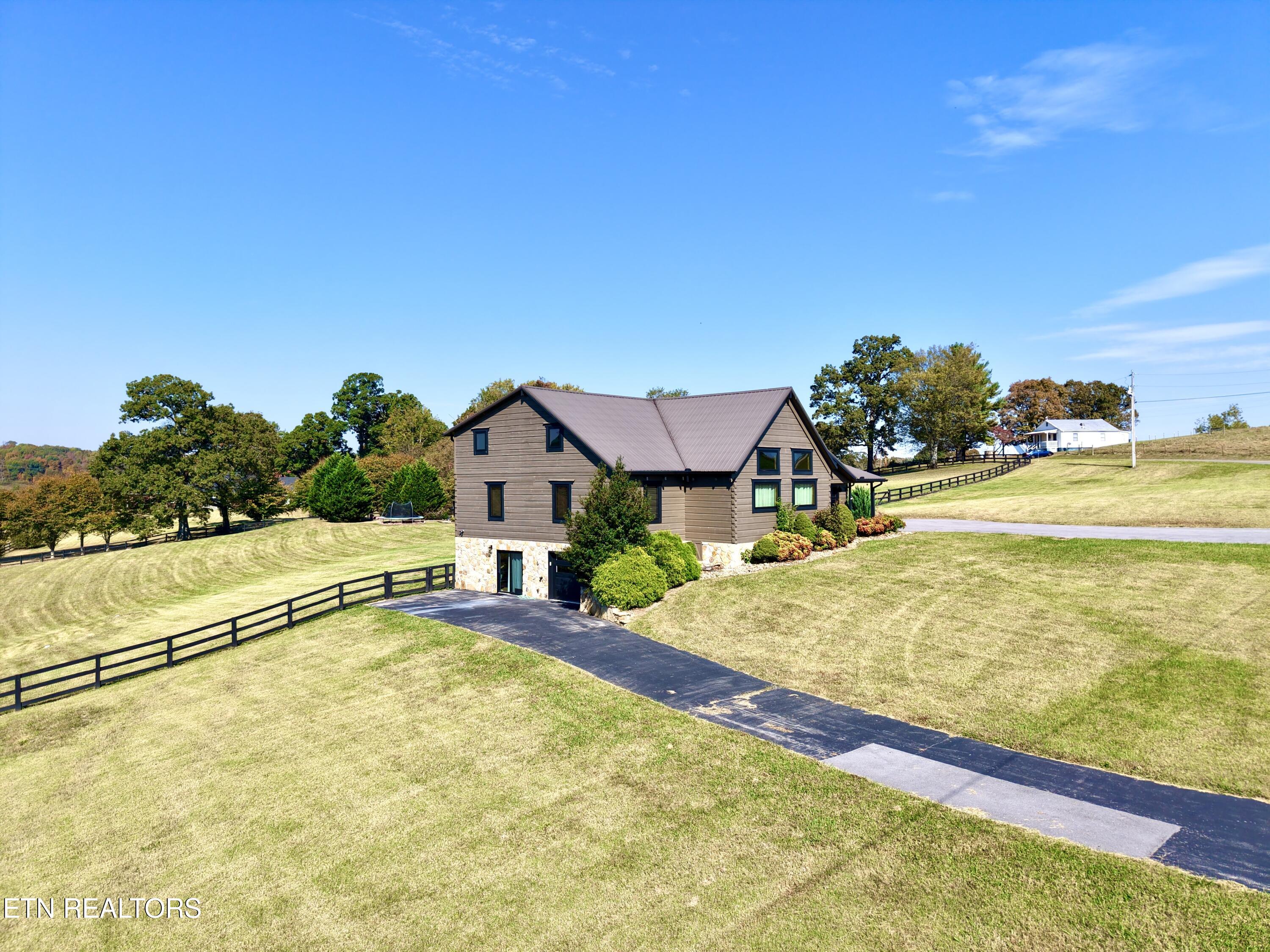 735 Ball Road White Pine TN 37890