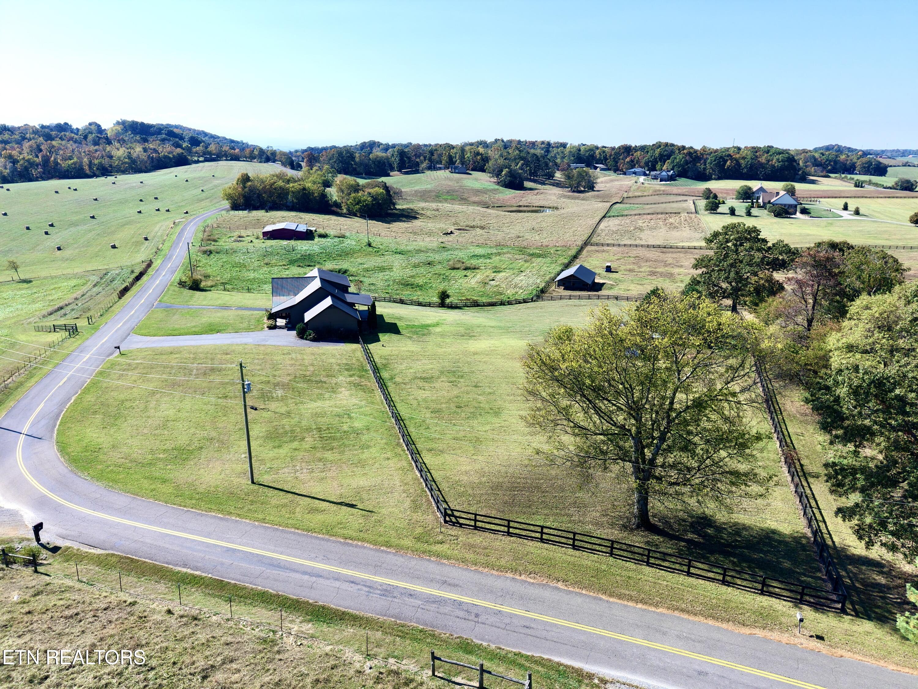 735 Ball Road White Pine TN 37890
