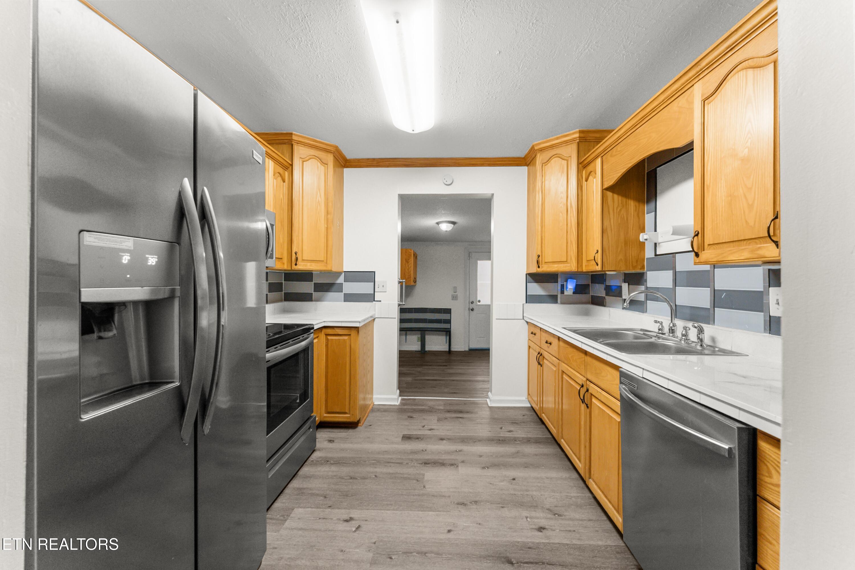 352 Lakeview Drive Crossville TN 38558