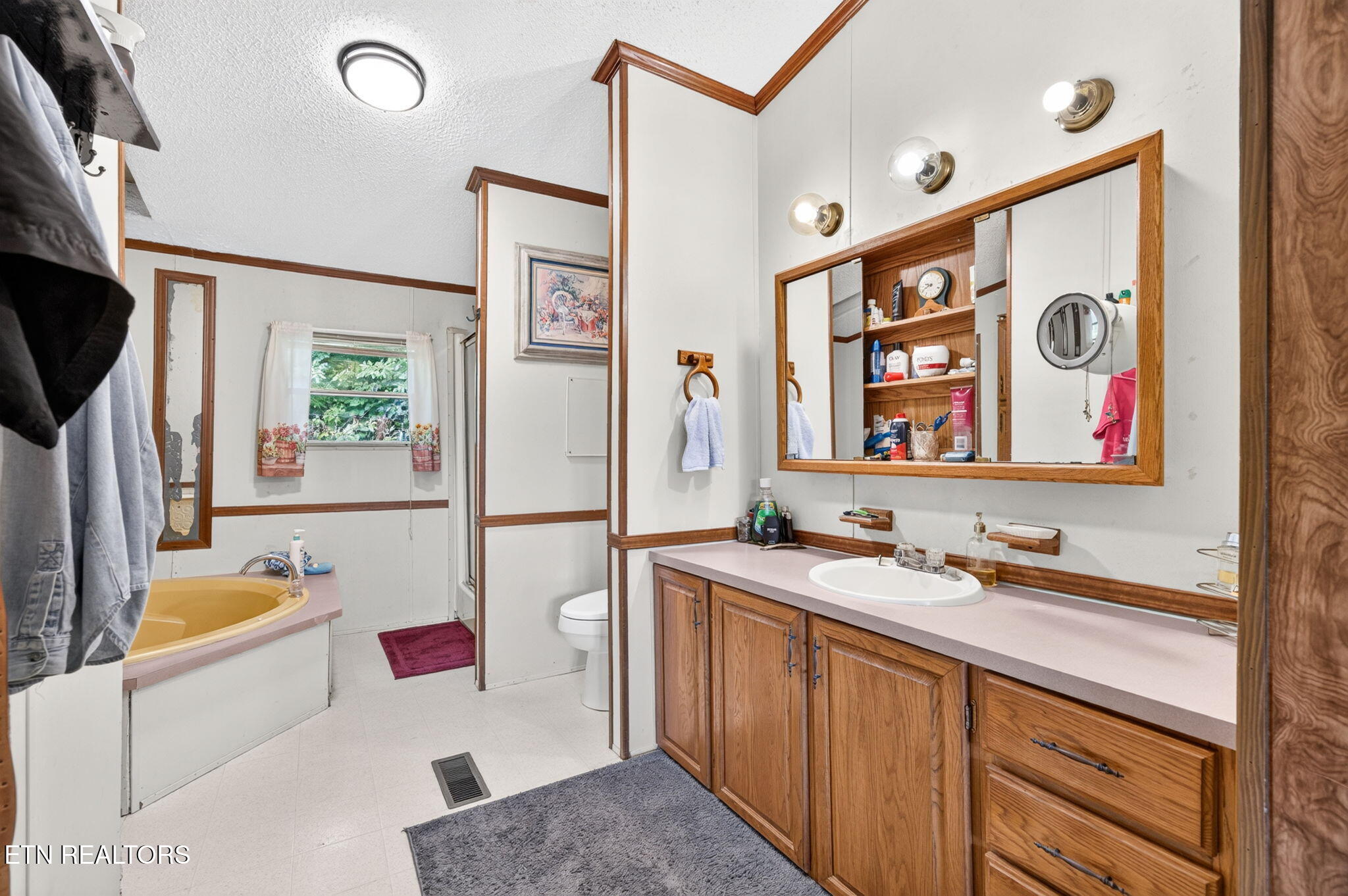 725 Old Flynns Cove Road Crossville TN 38572