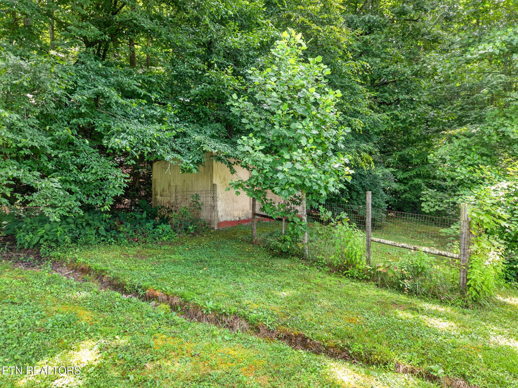 725 Old Flynns Cove Road Crossville TN 38572