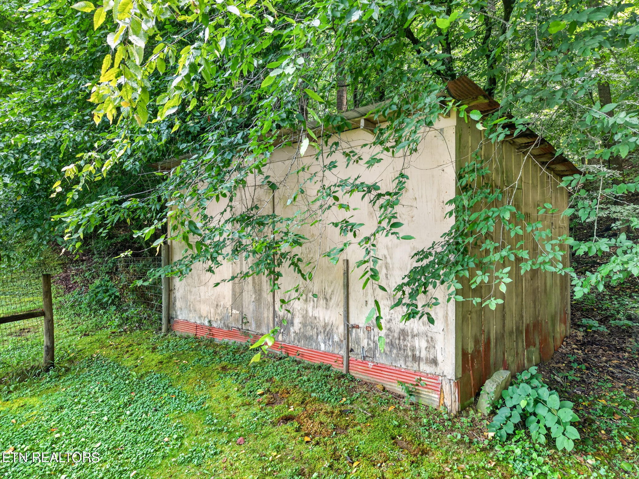 725 Old Flynns Cove Road Crossville TN 38572