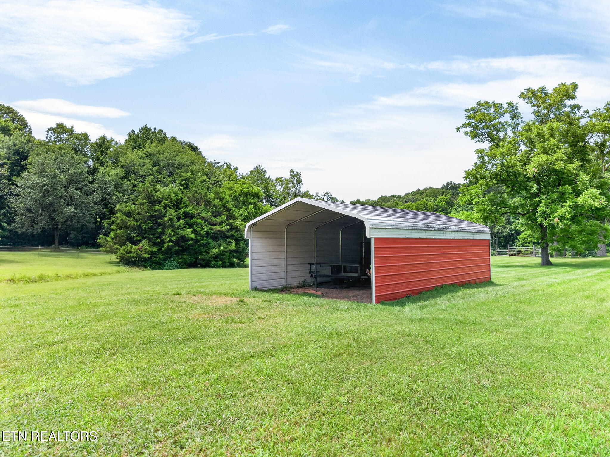 725 Old Flynns Cove Road Crossville TN 38572