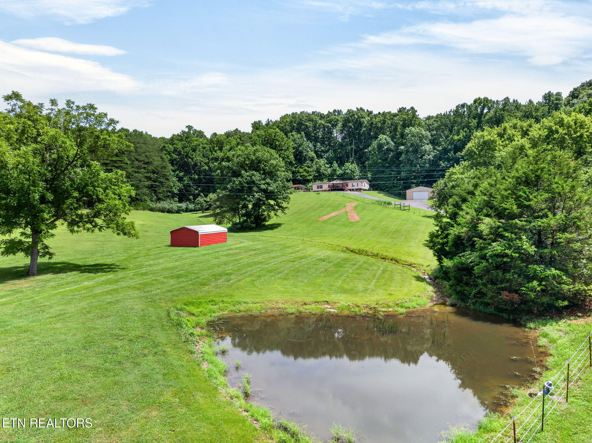 725 Old Flynns Cove Road Crossville TN 38572