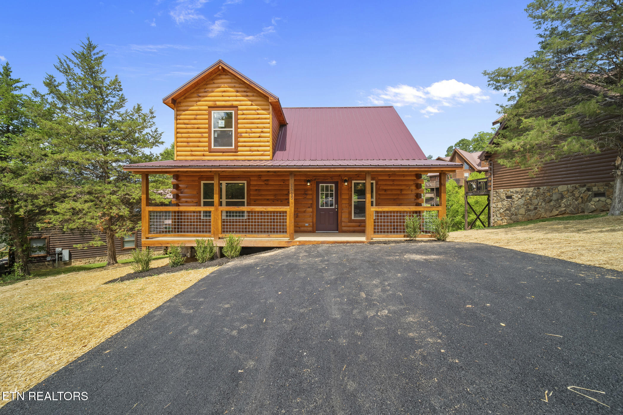 1516 Rainbow Ridge Way Sevierville TN 37862