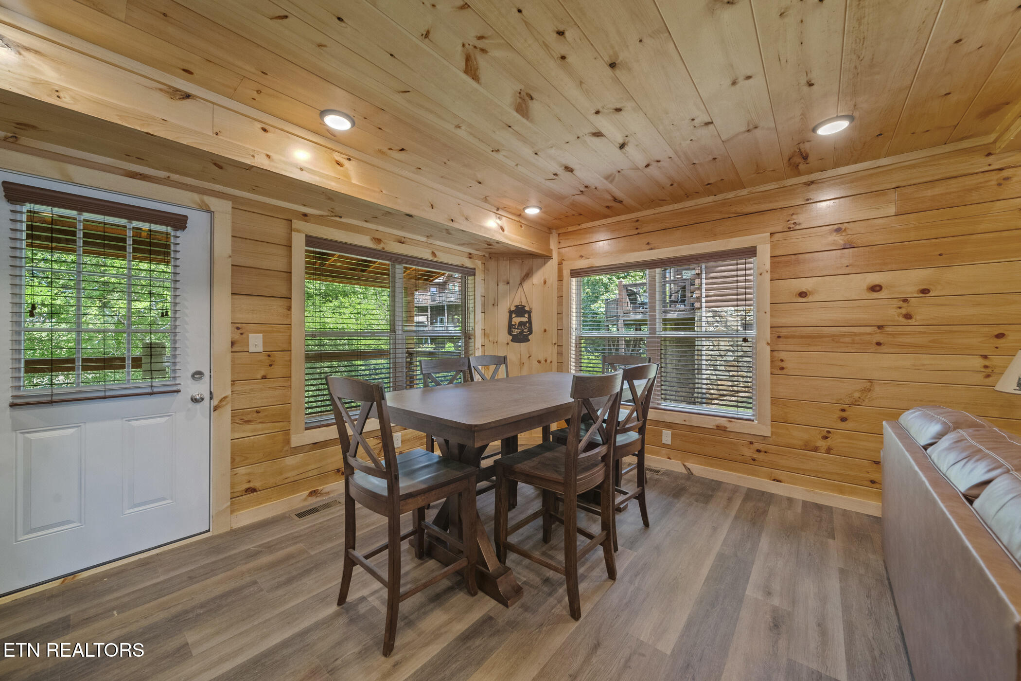 1516 Rainbow Ridge Way Sevierville TN 37862