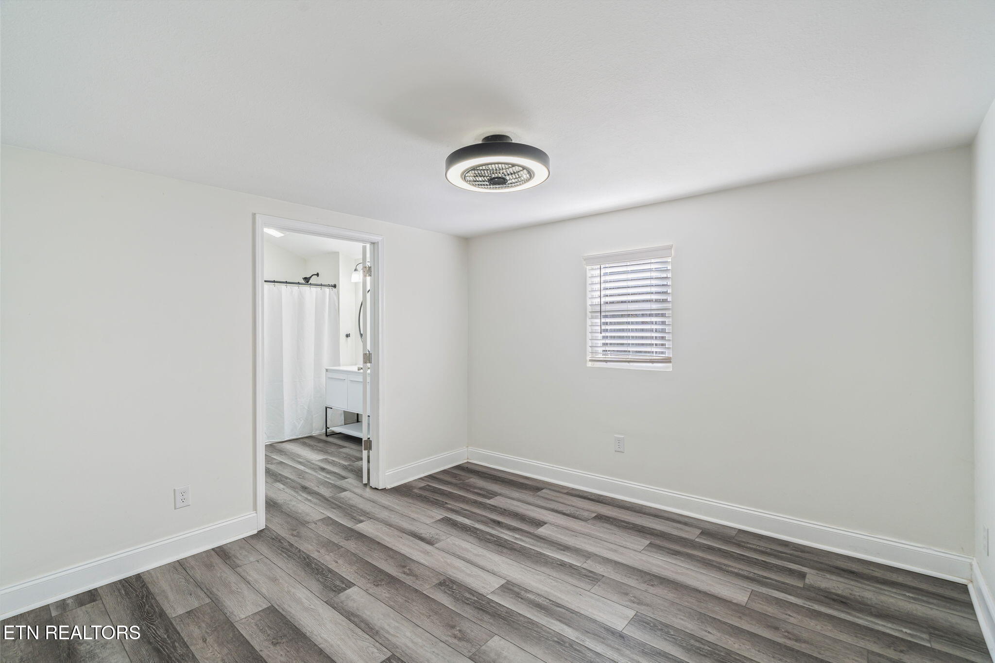 543 Henderson Street Harriman TN 37748