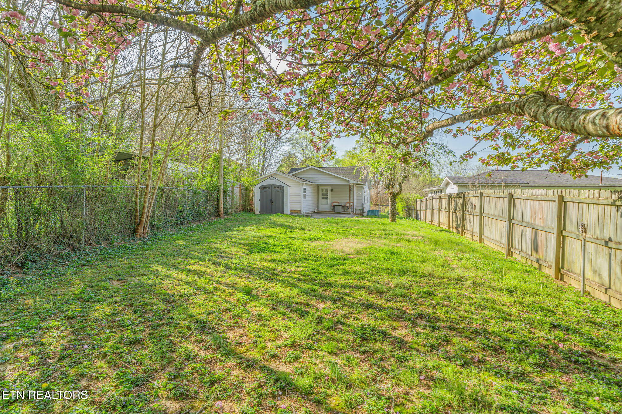 543 Henderson Street Harriman TN 37748