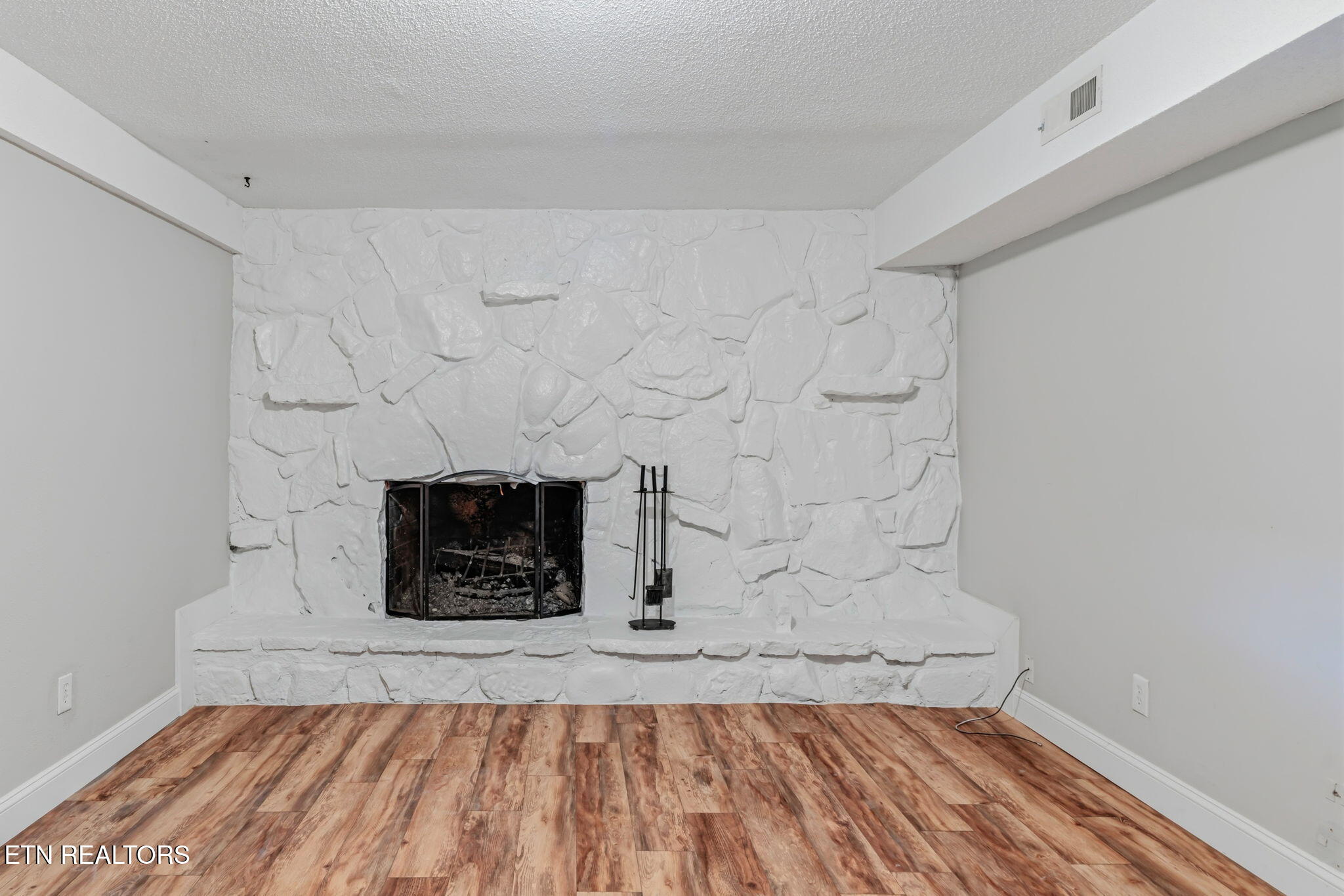 10005 Hempshire Drive Knoxville TN 37922