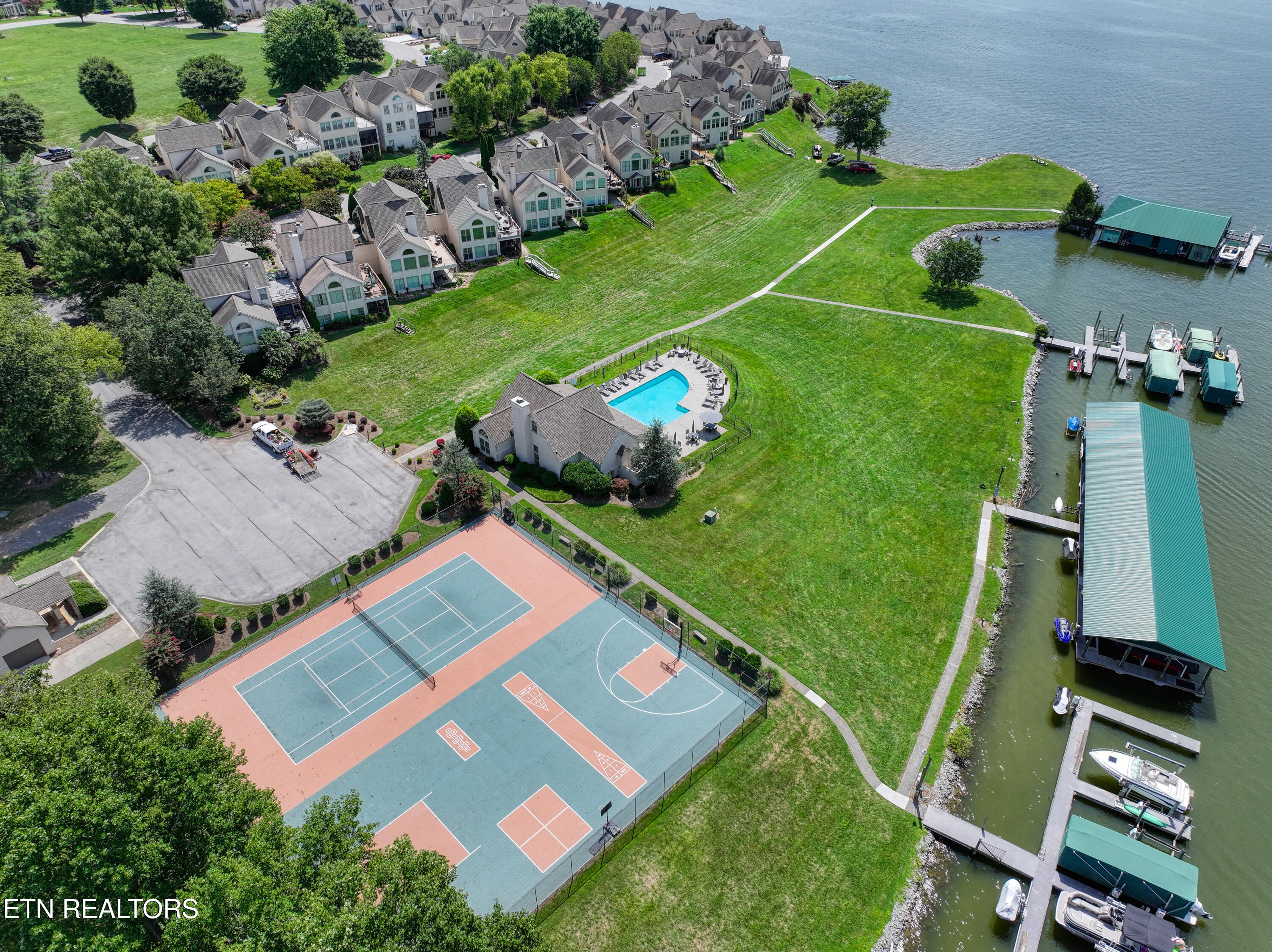 3417 Commodore Point Knoxville TN 37922