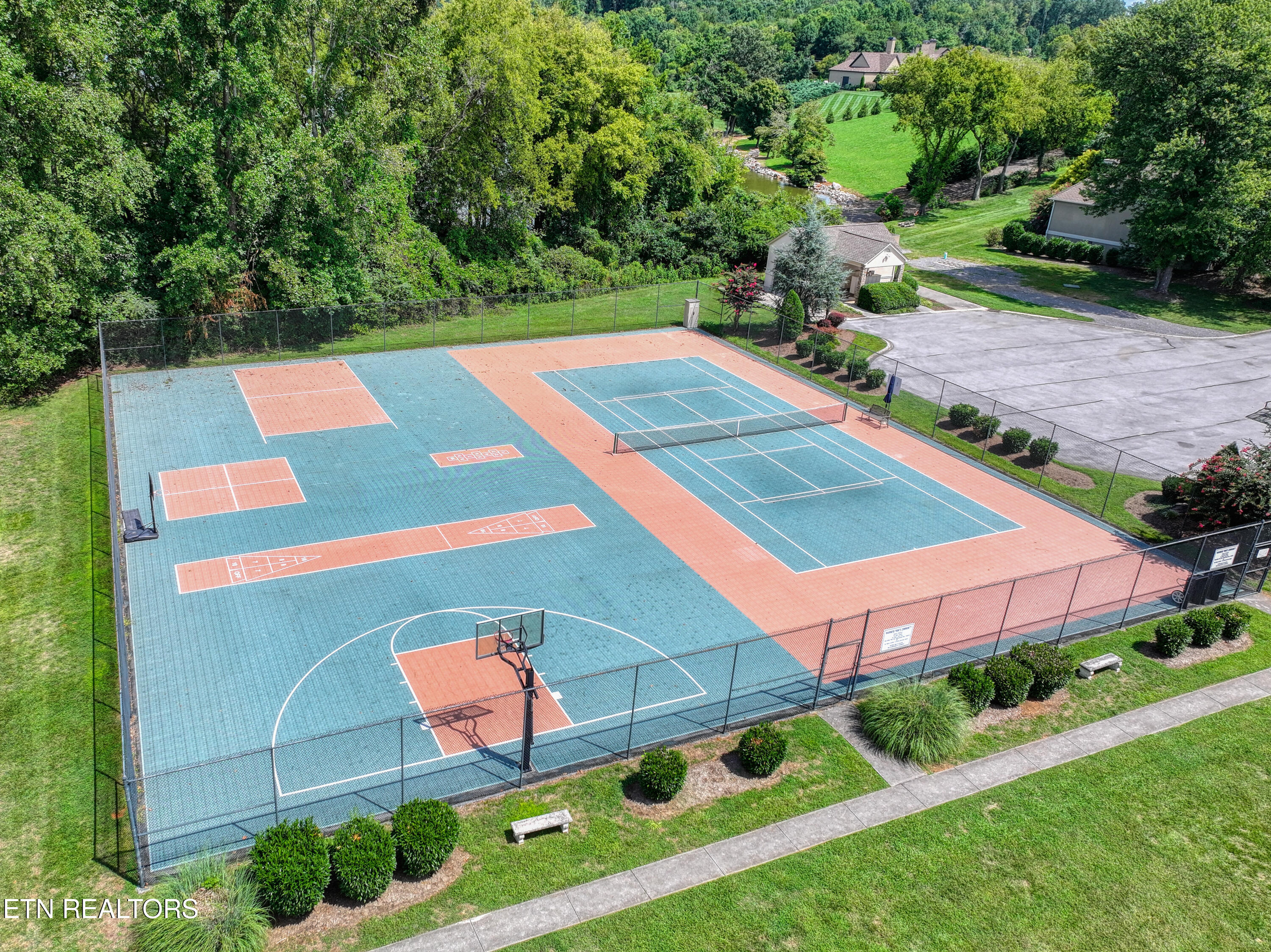 3417 Commodore Point Knoxville TN 37922