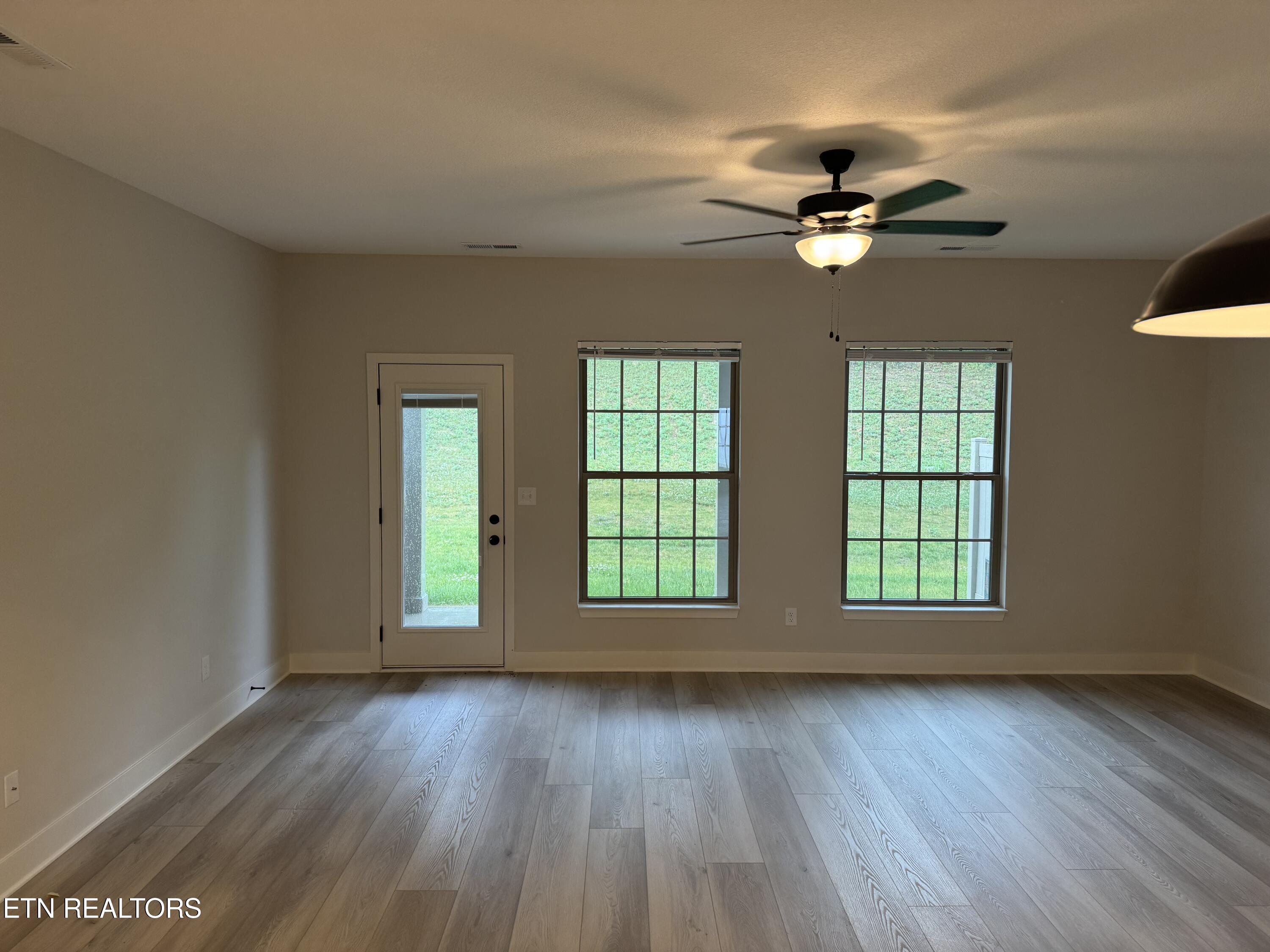 8952 Keenberg Lane Knoxville TN 37931