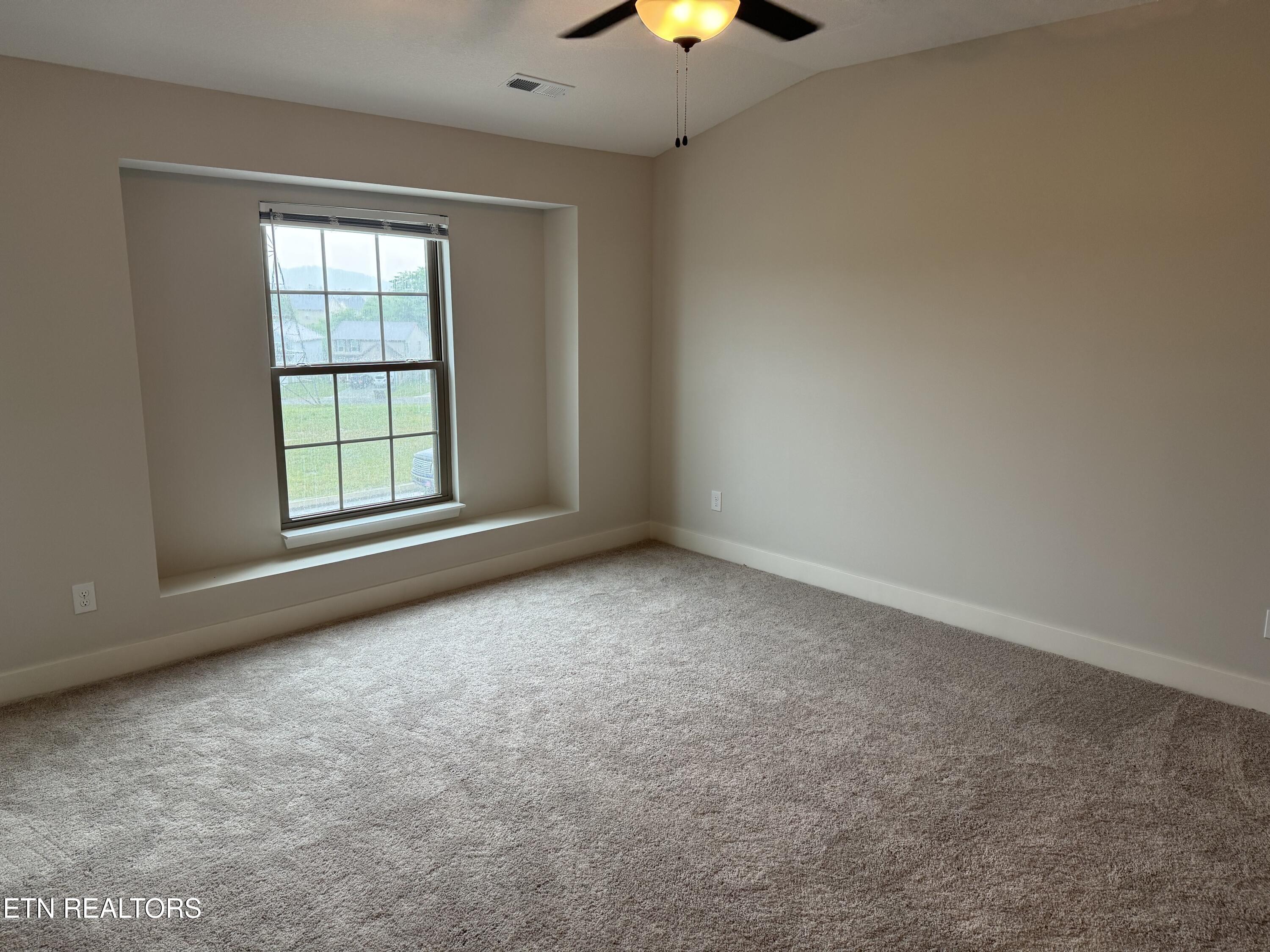 8952 Keenberg Lane Knoxville TN 37931