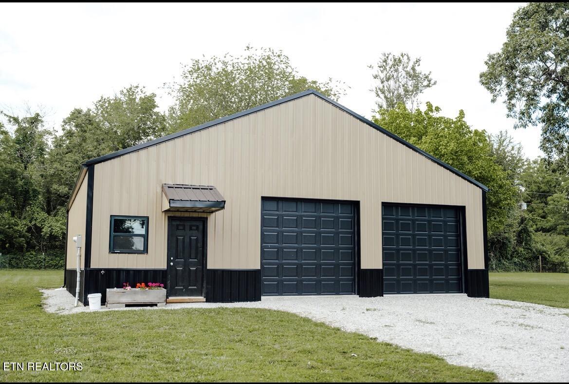 935 Pine Tree Road Jamestown TN 38556