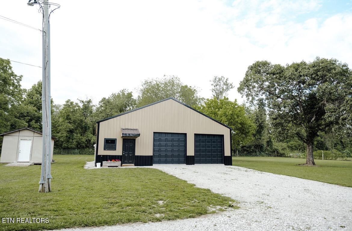 935 Pine Tree Road Jamestown TN 38556