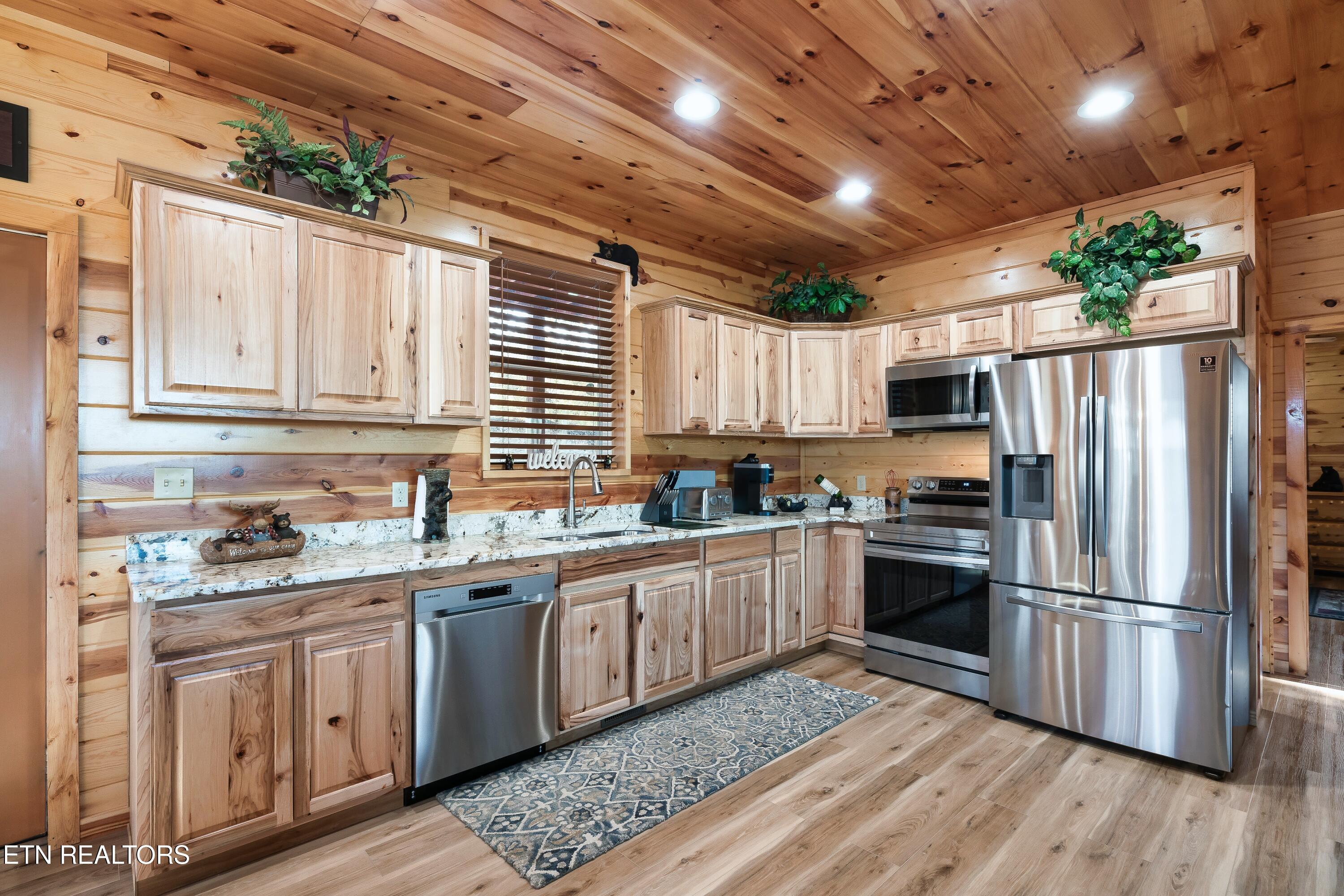 2822 Seth Road Pigeon Forge TN 37863