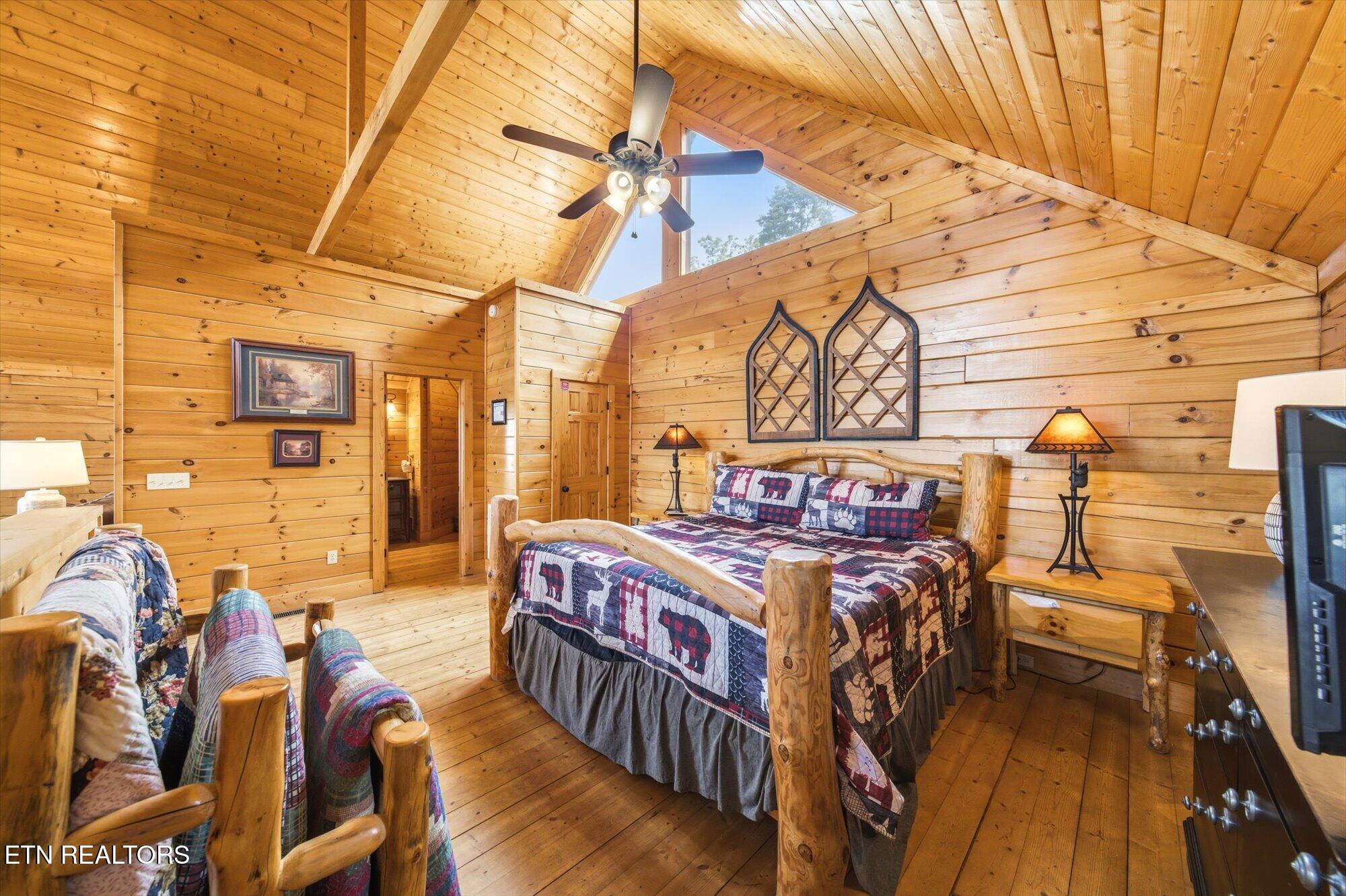 914 Black Bear Cub Way Sevierville TN 37862