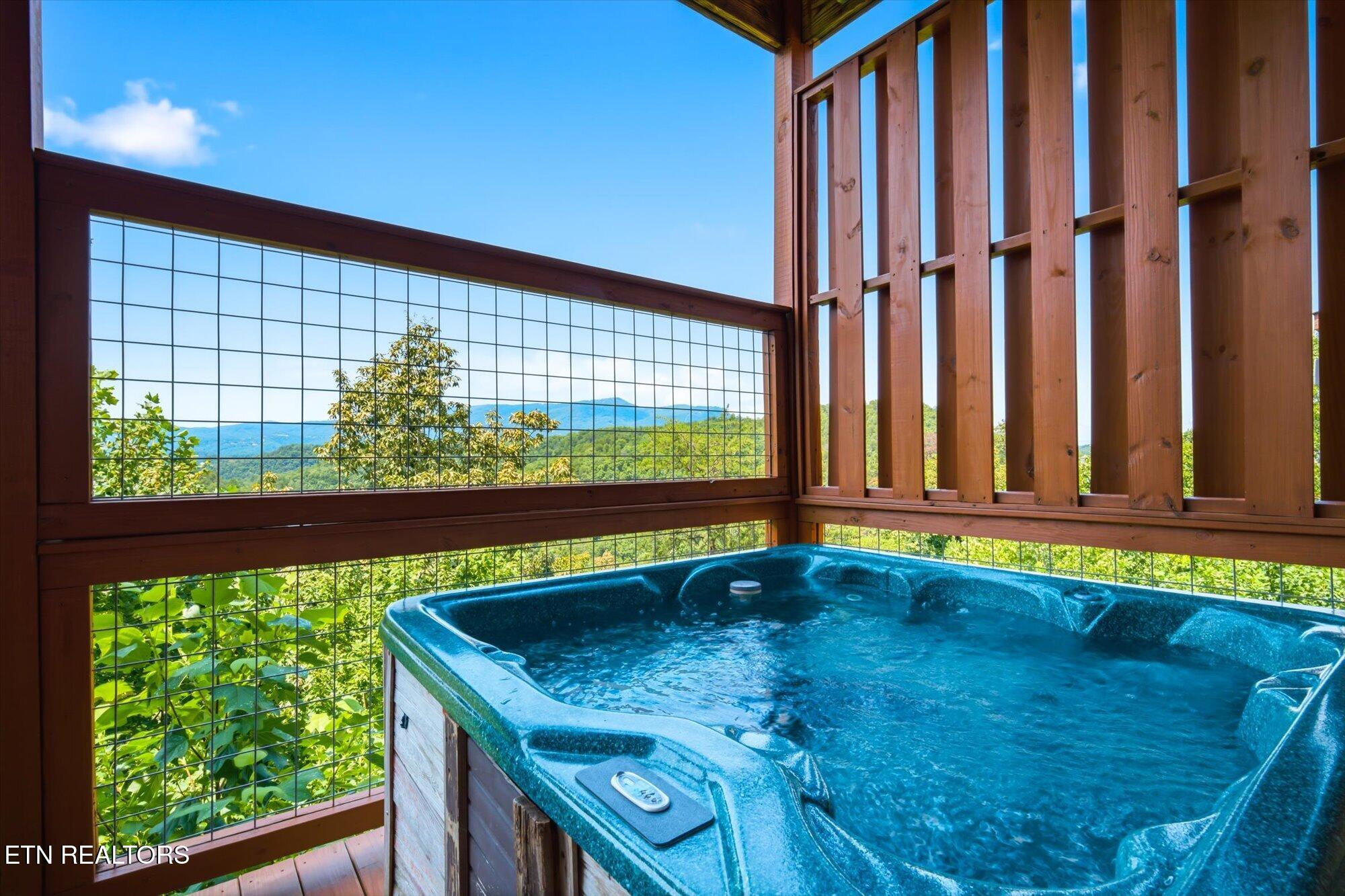 914 Black Bear Cub Way Sevierville TN 37862