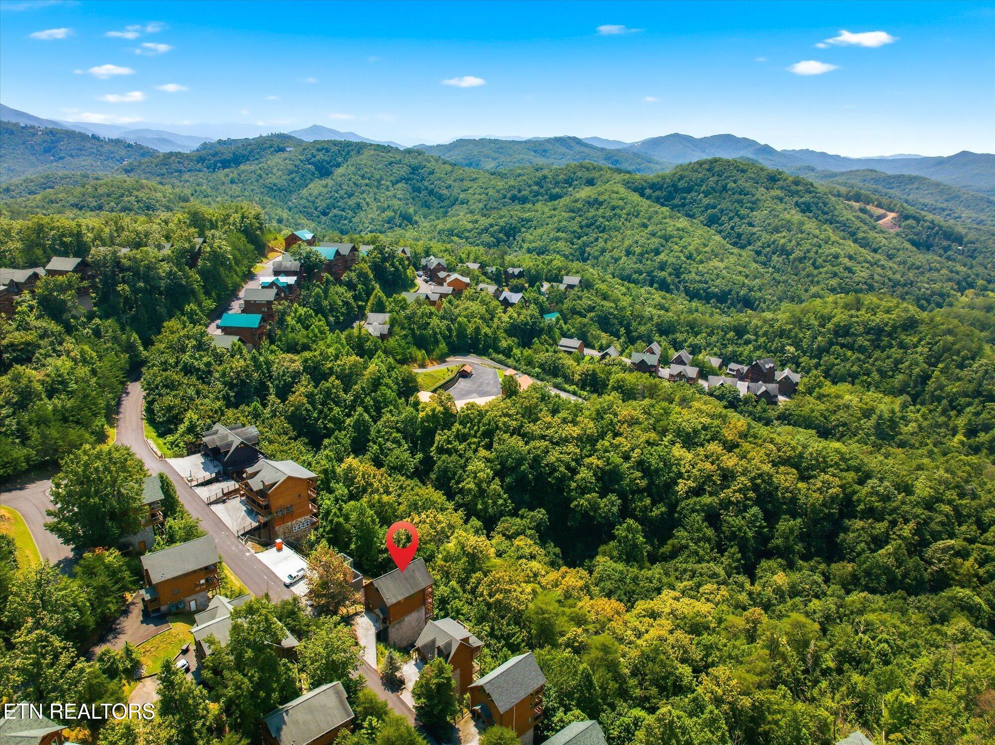 914 Black Bear Cub Way Sevierville TN 37862