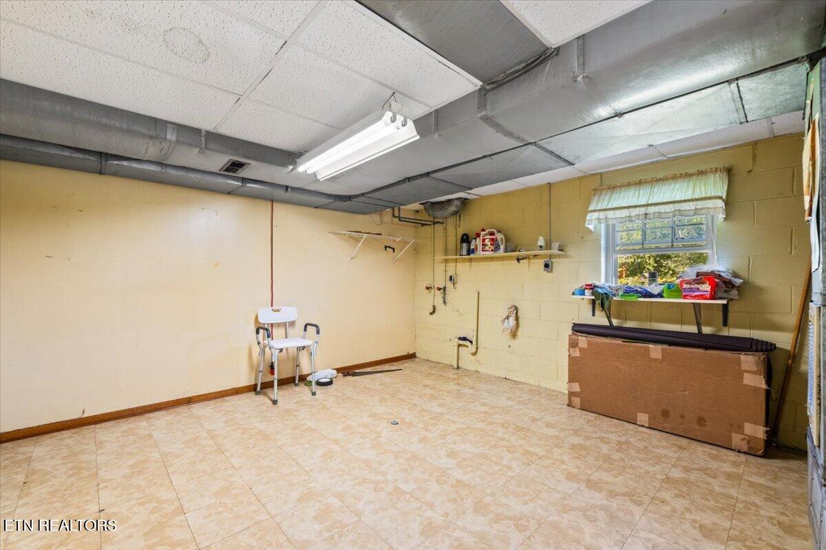 166 Scenic Drive Jacksboro TN 37757
