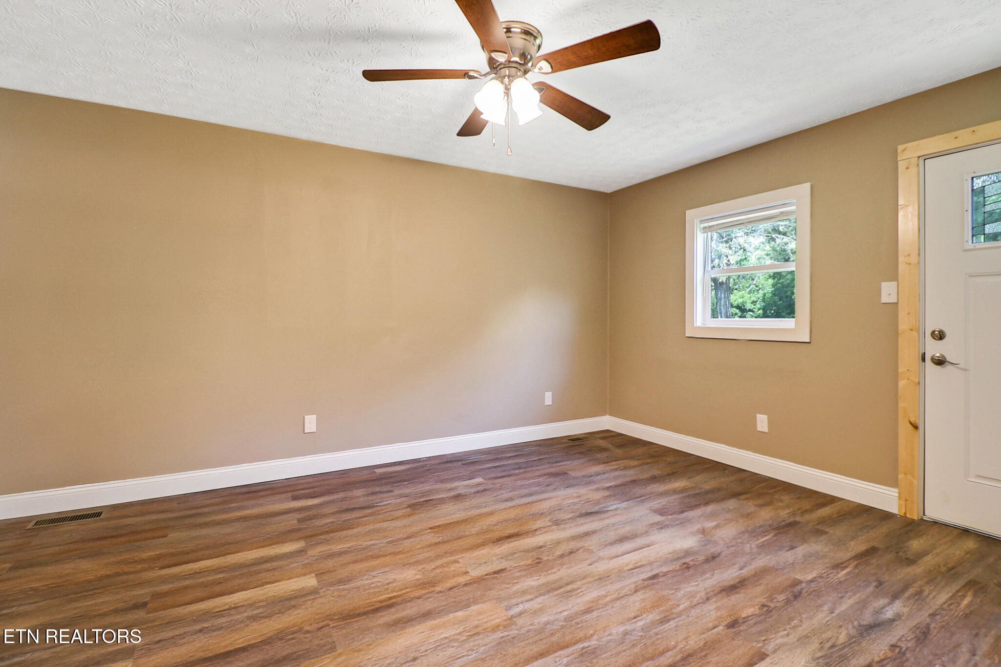 436 Maple Street Harriman TN 37748