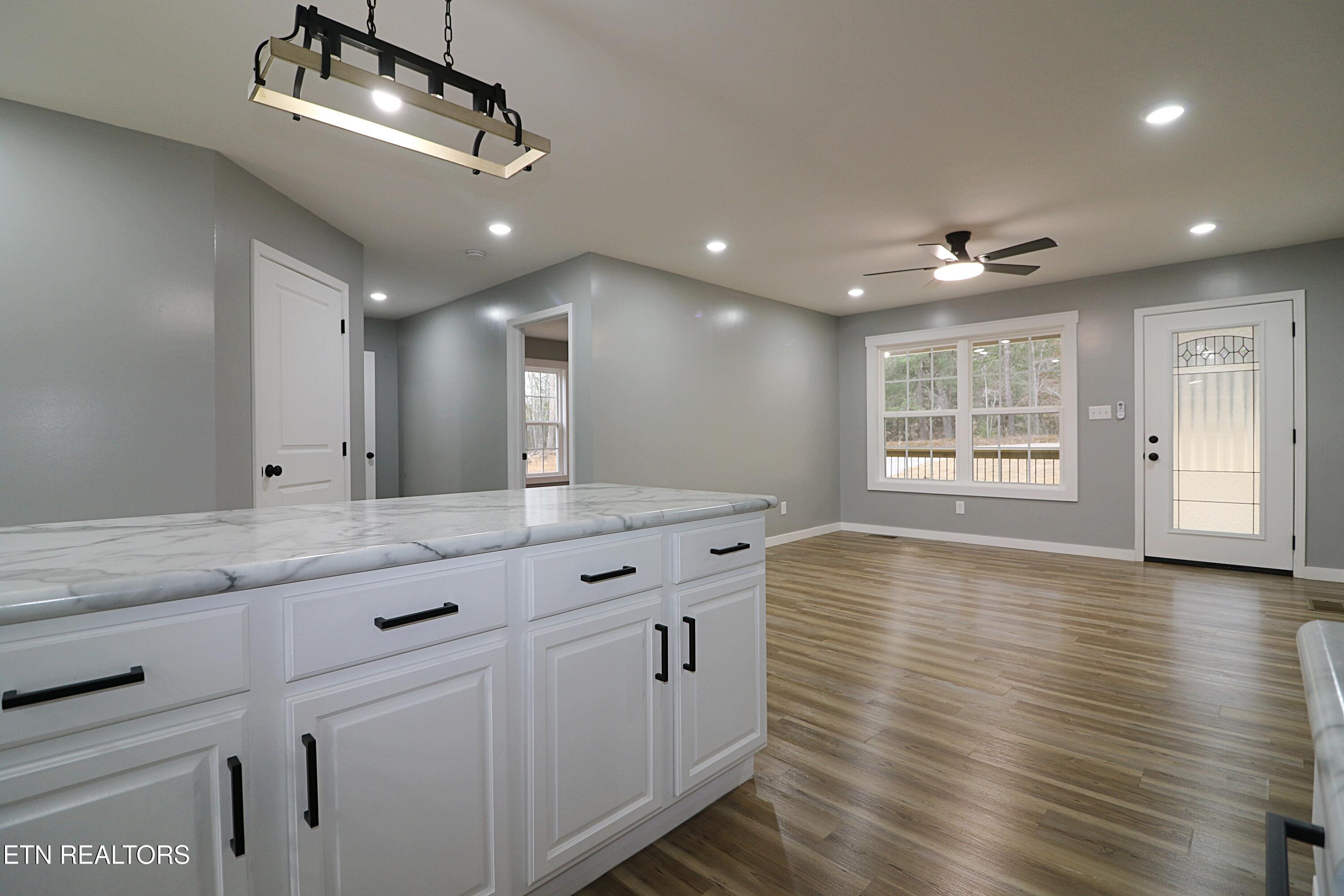 1291 Alderville Road Winfield TN 37892