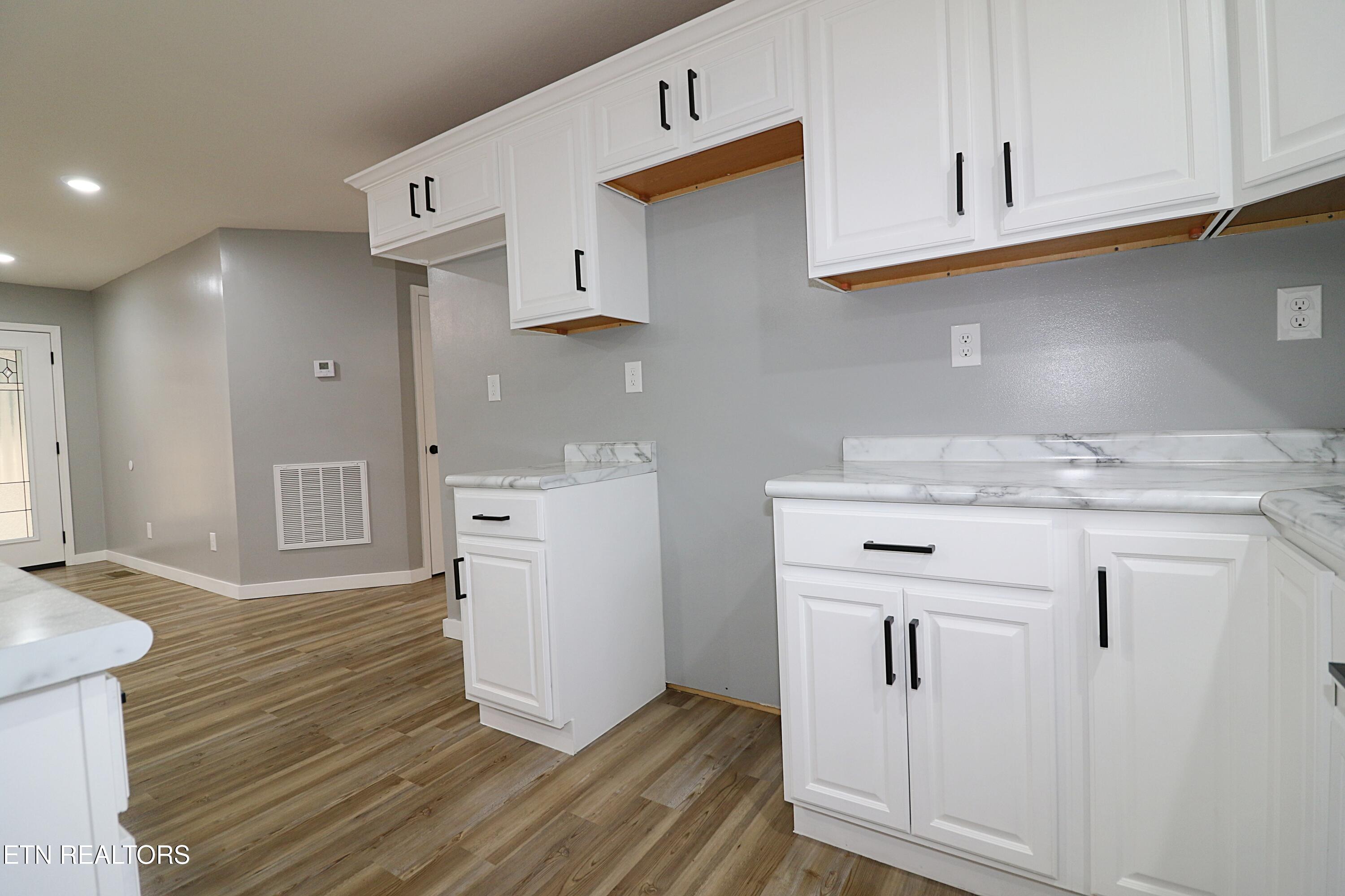 1291 Alderville Road Winfield TN 37892