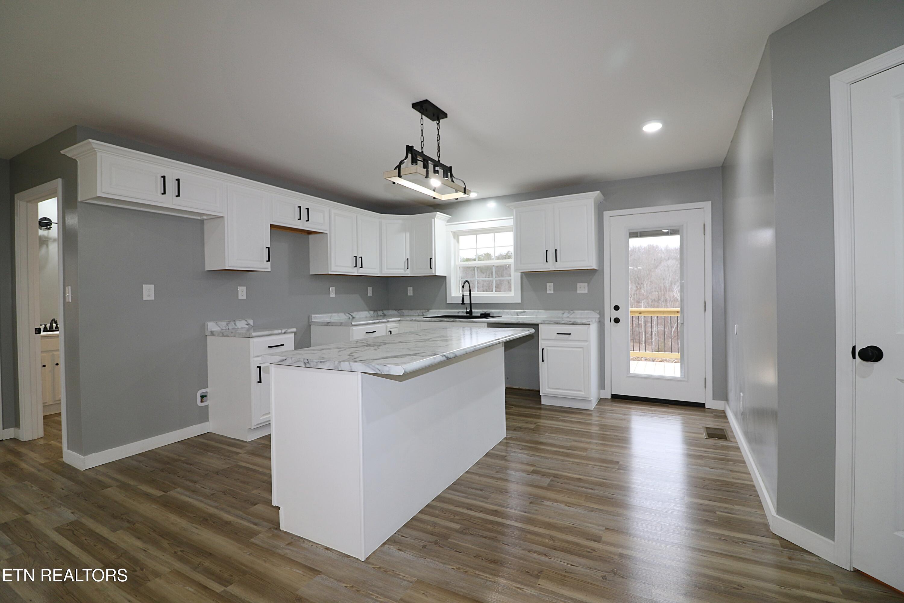 1291 Alderville Road Winfield TN 37892
