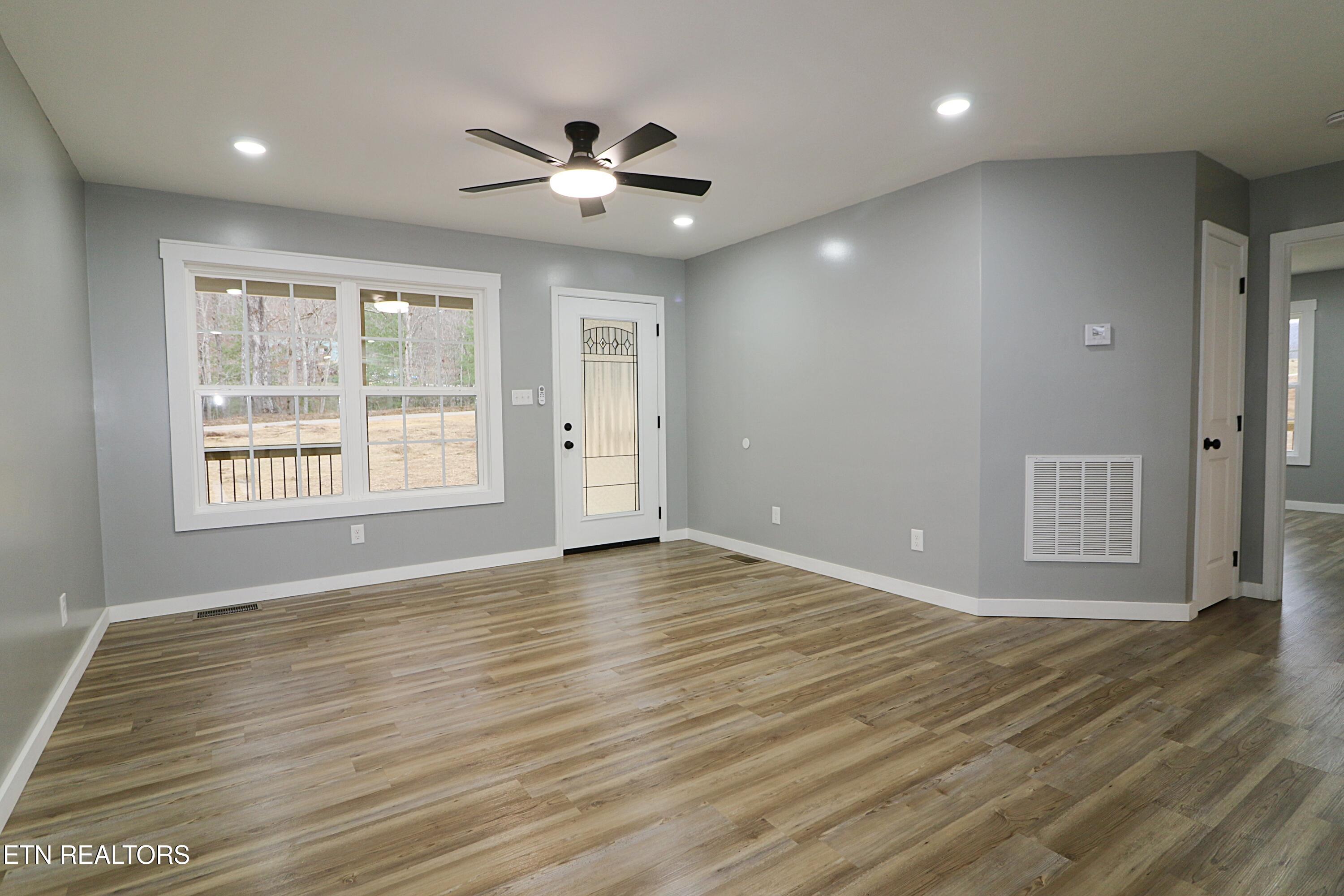1291 Alderville Road Winfield TN 37892