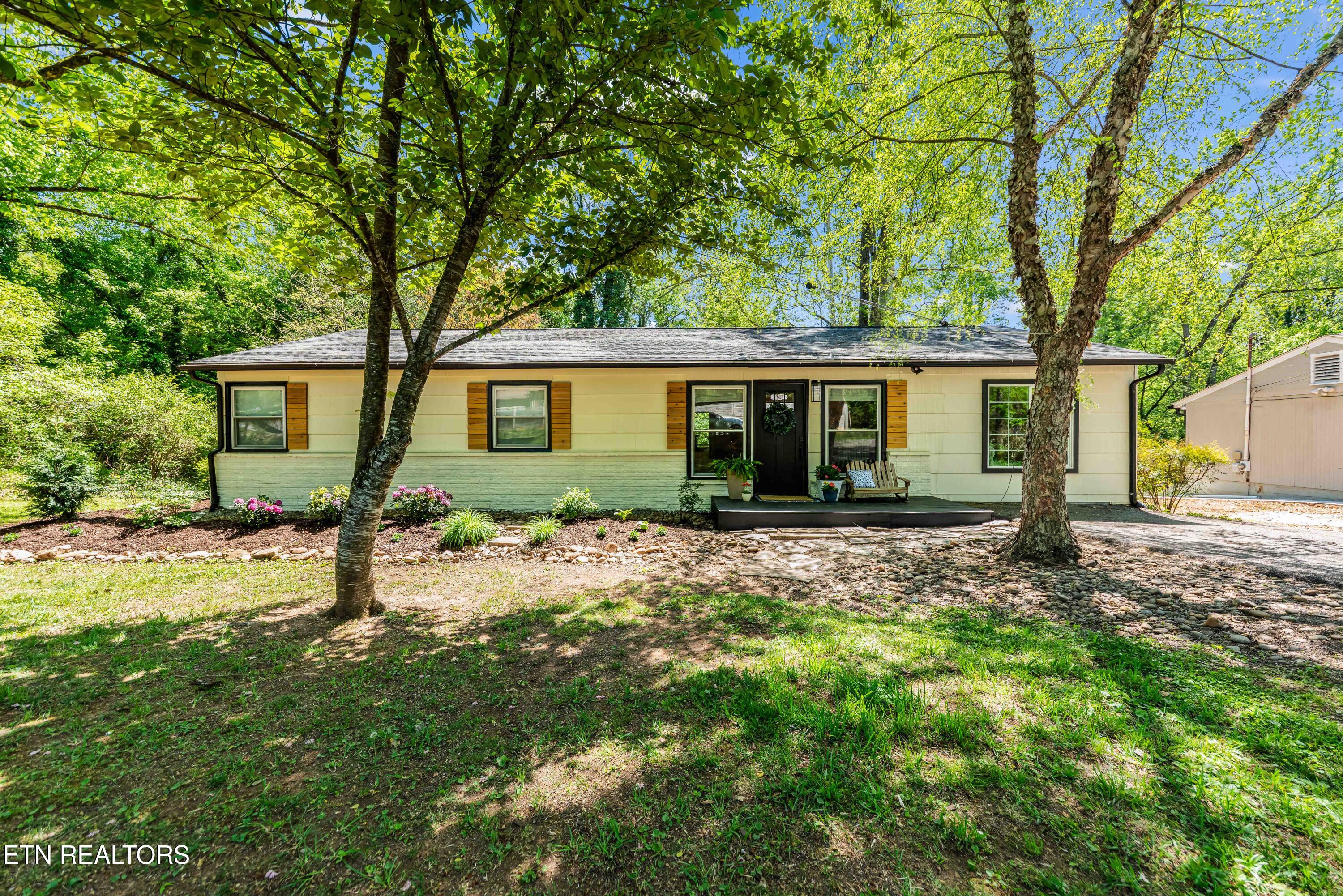 1304 Sumac Drive Knoxville TN 37919