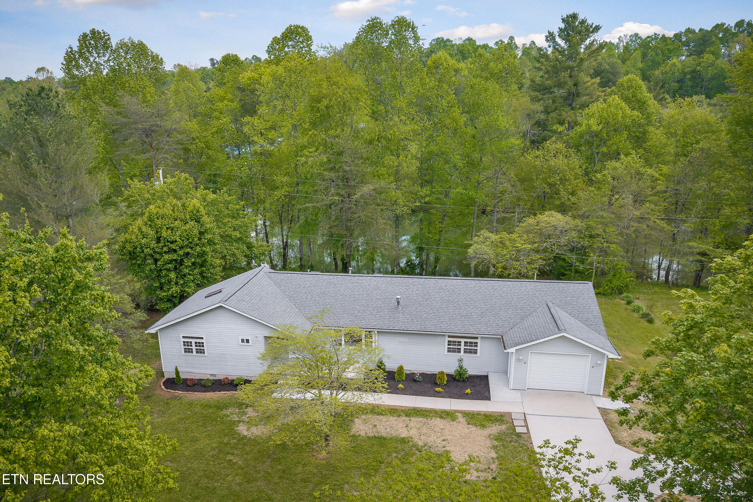 260 Yonside Drive Sparta TN 38583
