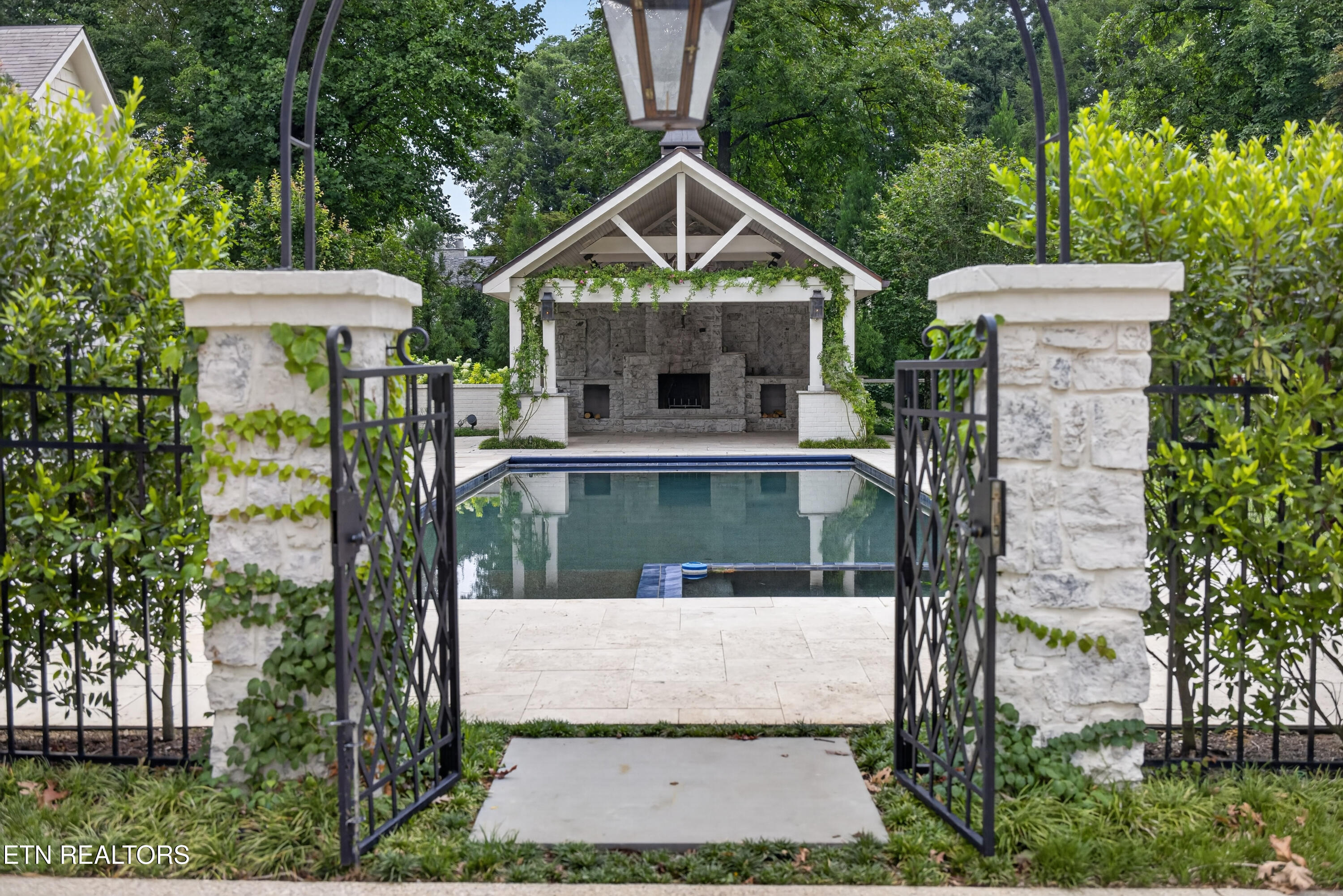 3672 Woodland Drive Knoxville TN 37919