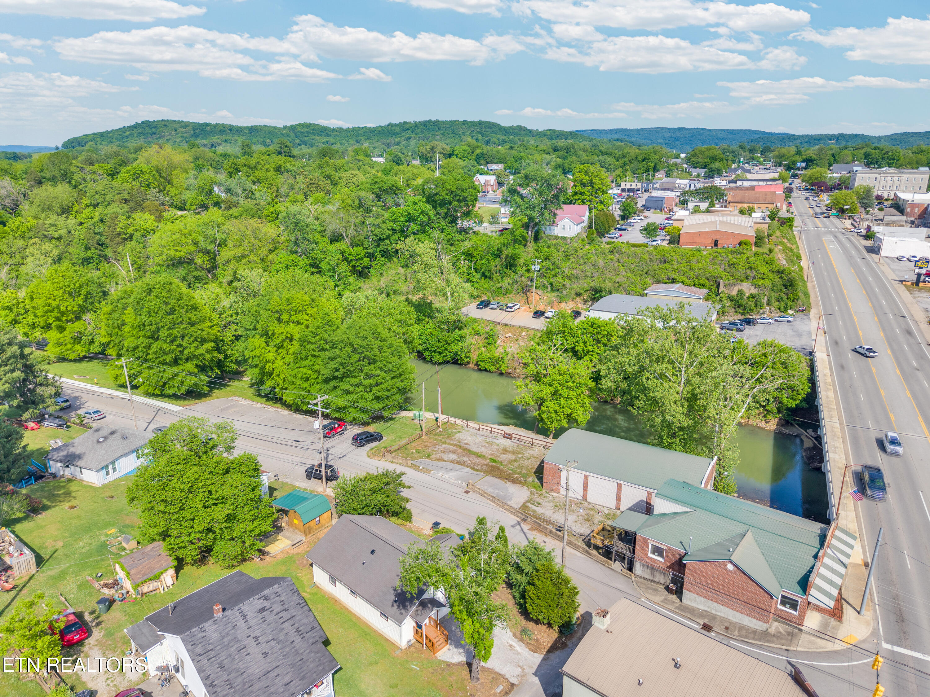 7 N Carter Street Sparta TN 38583