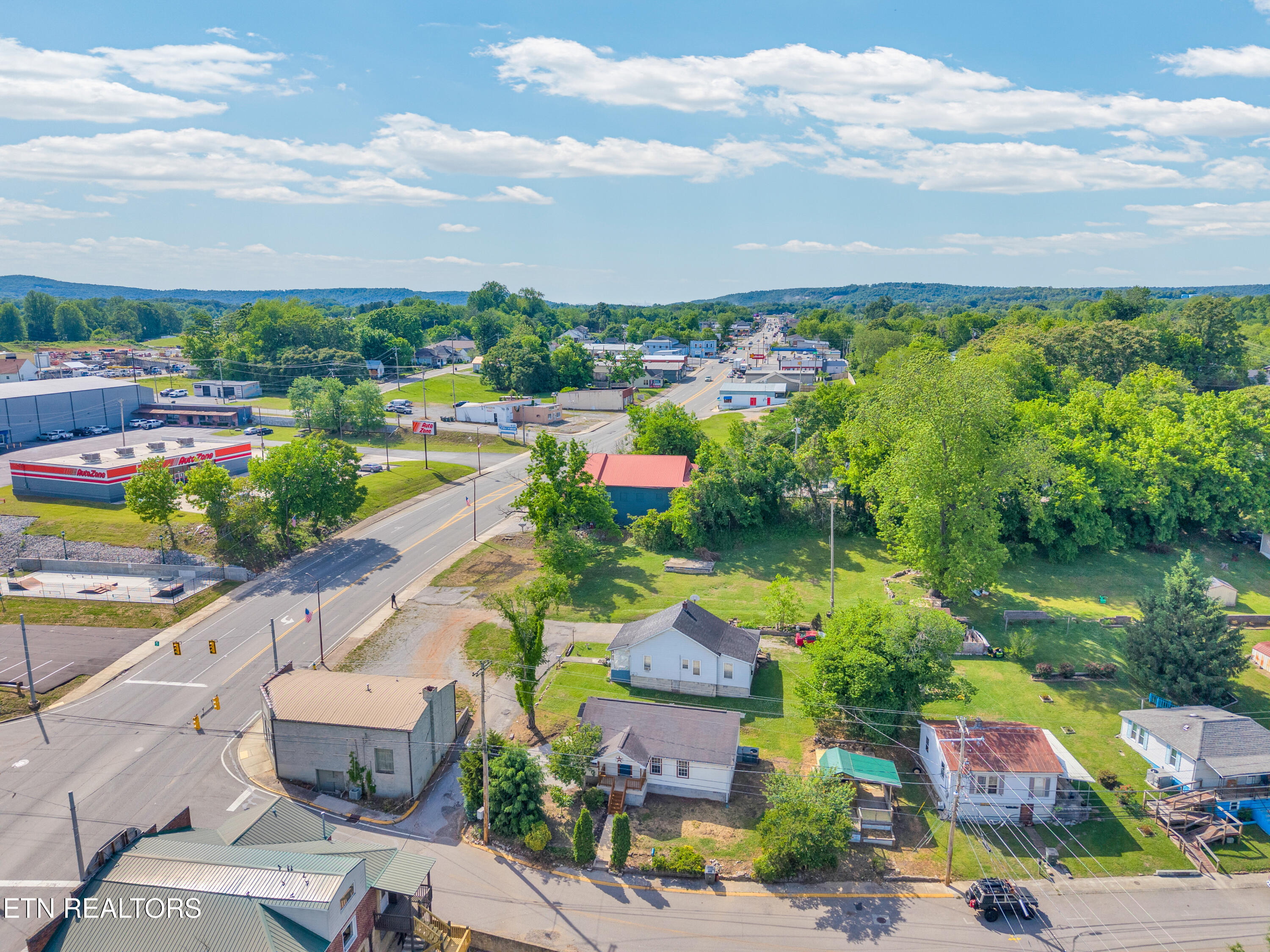7 N Carter Street Sparta TN 38583