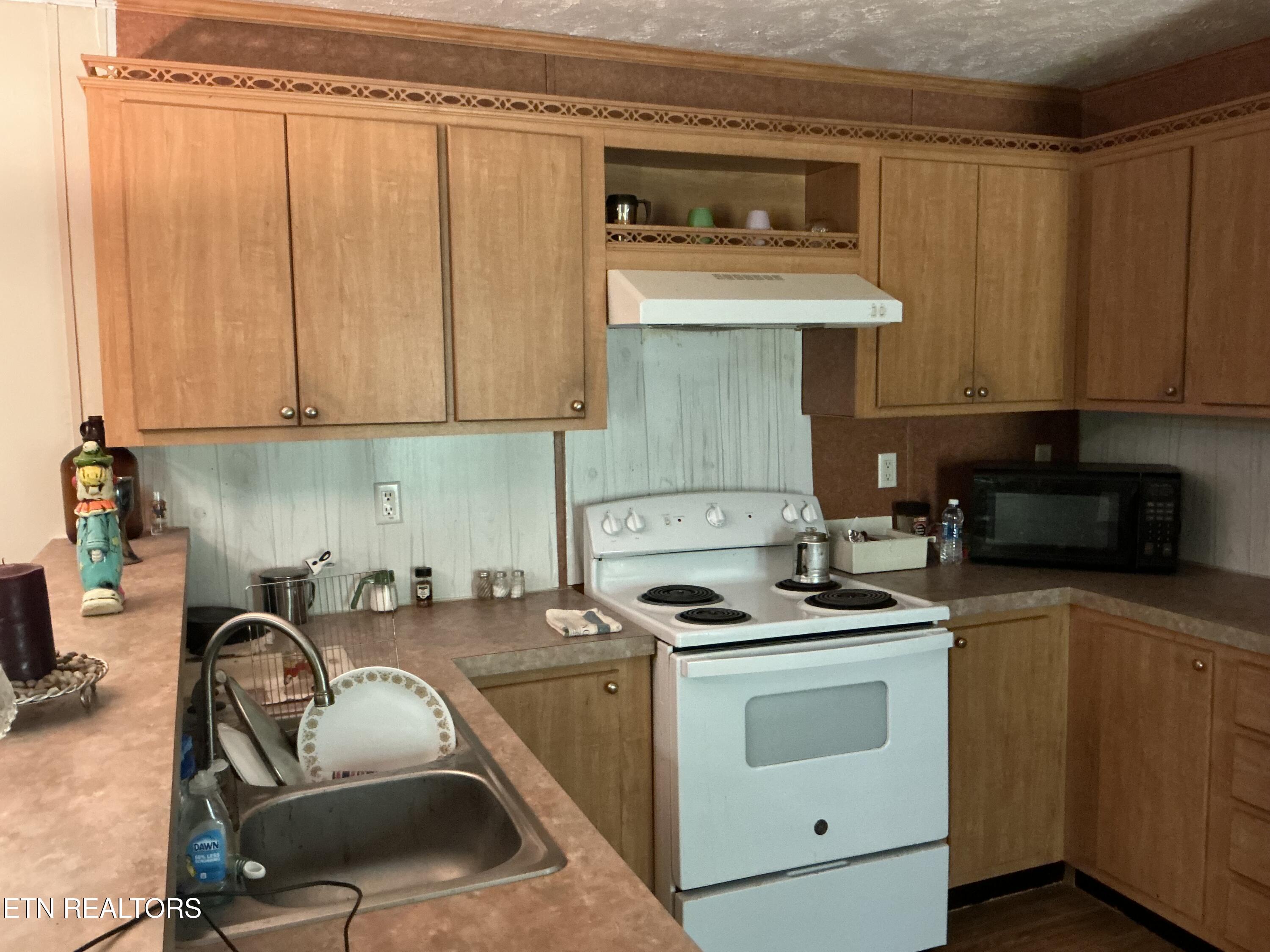 1037 Dogwood Heights Drive Tazewell TN 37879